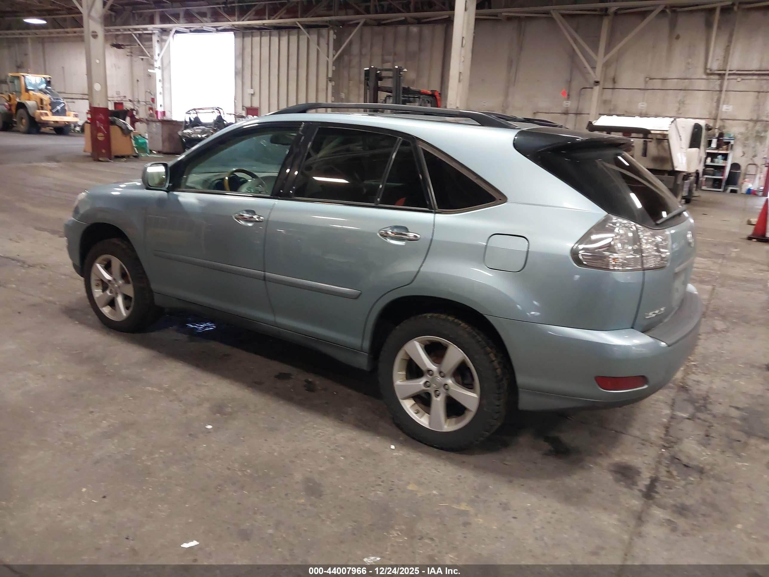 LEXUS RX image 3