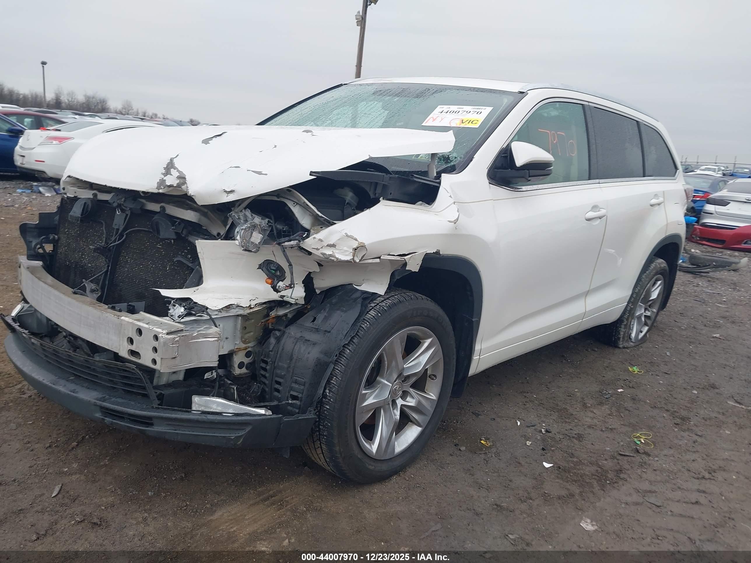 TOYOTA HIGHLANDER image 6