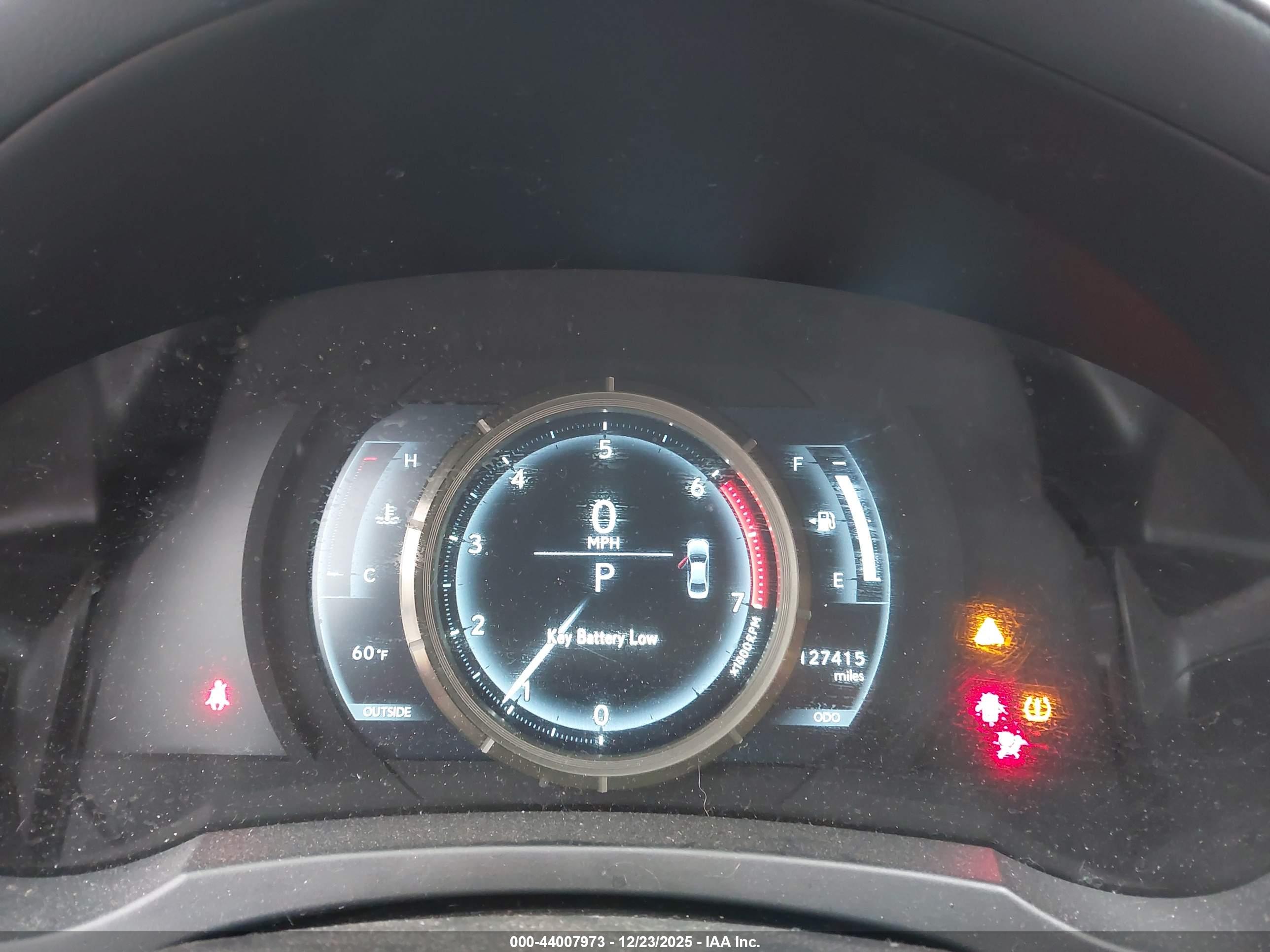 LEXUS IS image 7