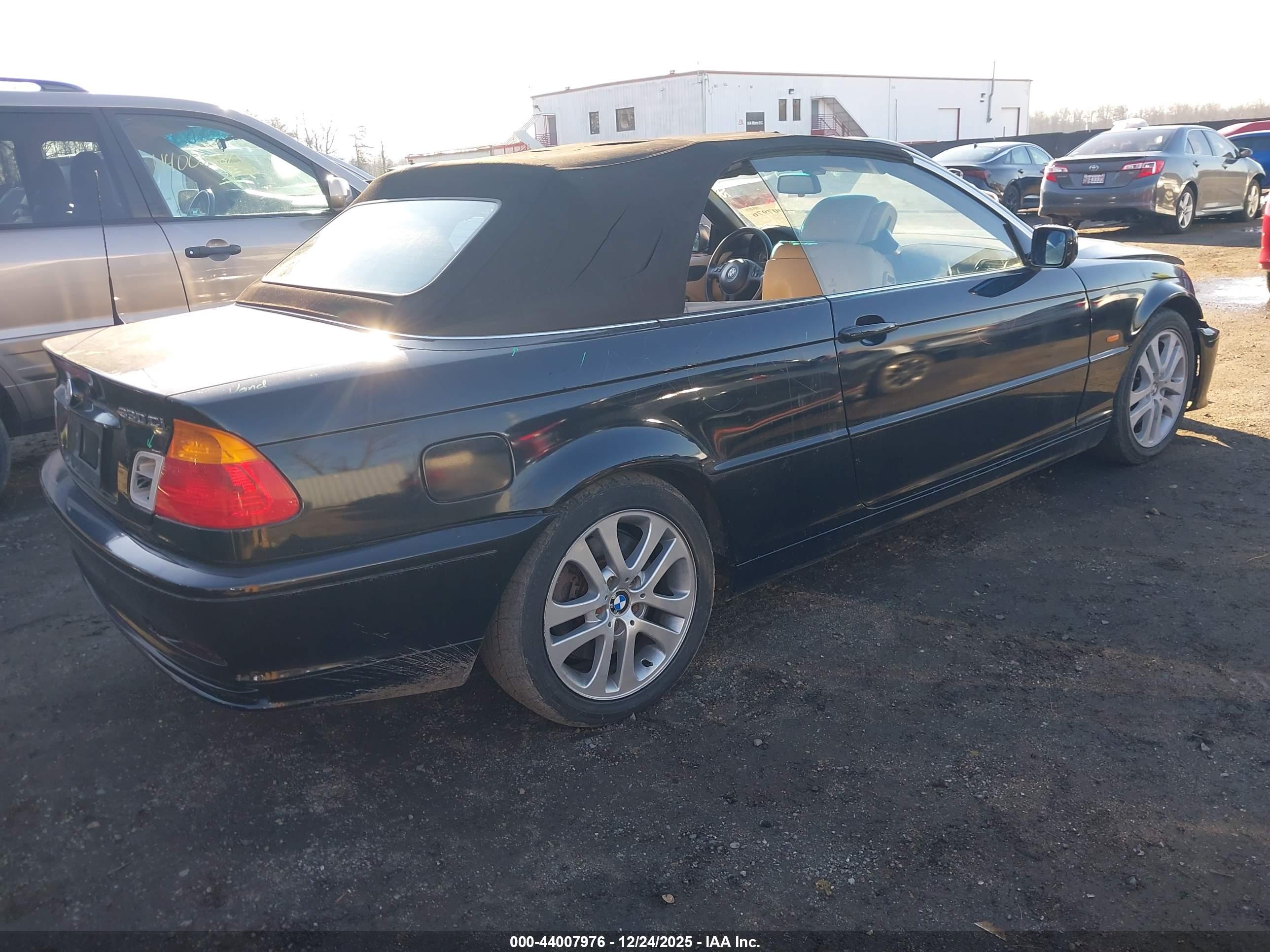 BMW 330CI image 4