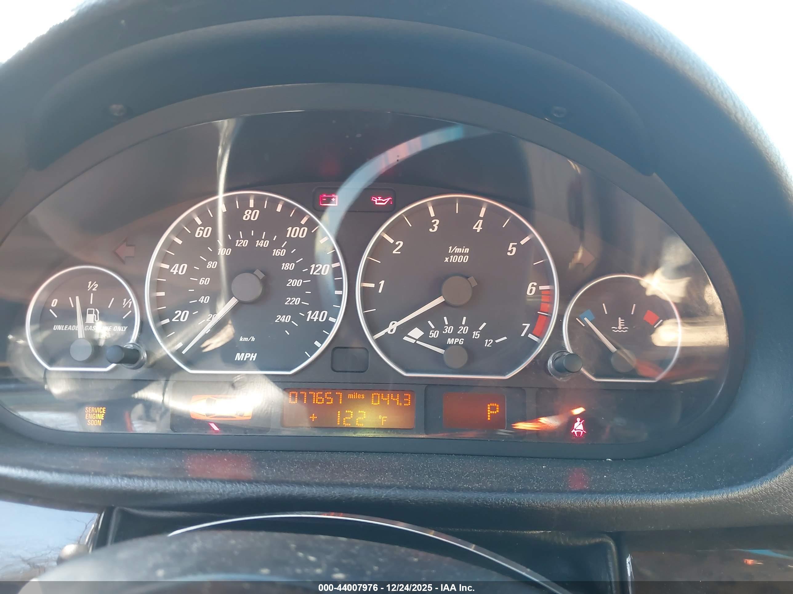 BMW 330CI image 7