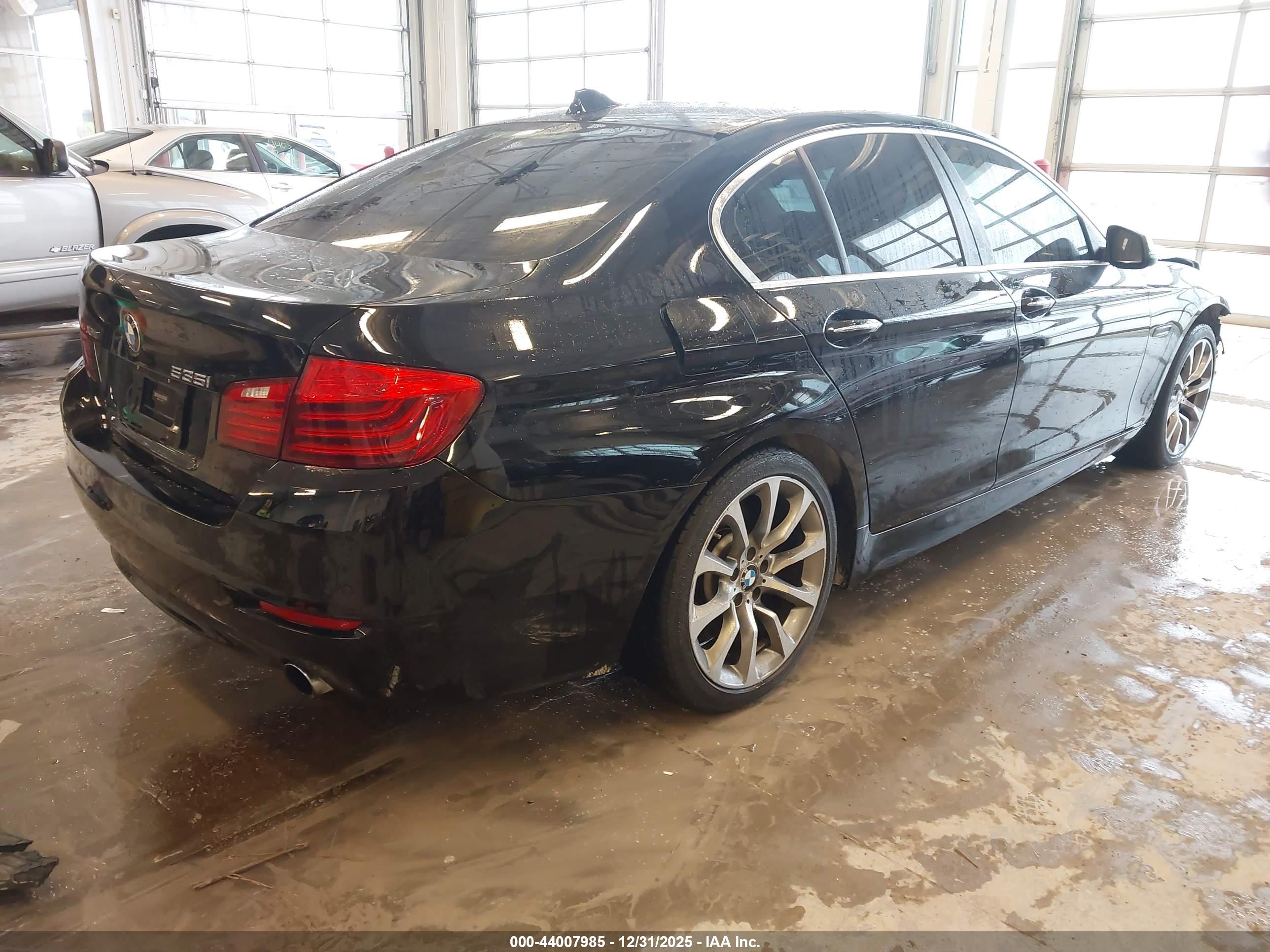 BMW 535I image 4