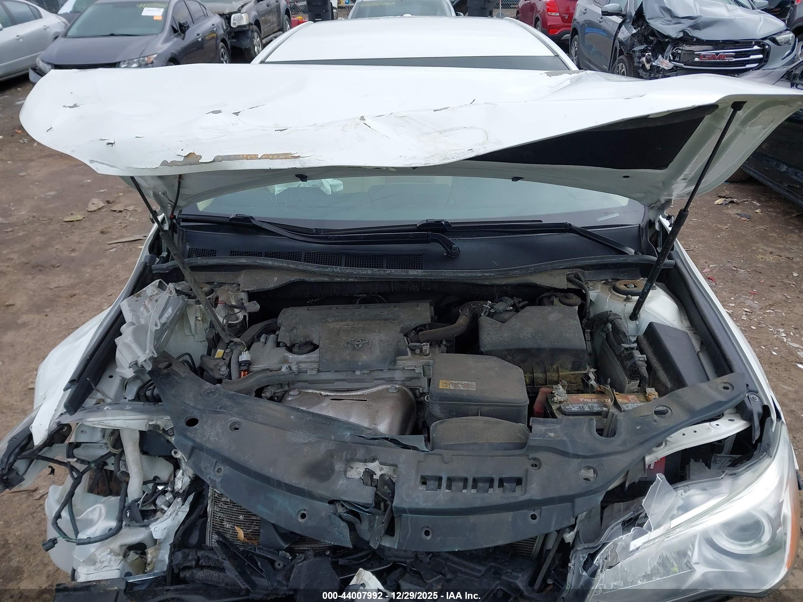 TOYOTA CAMRY image 10