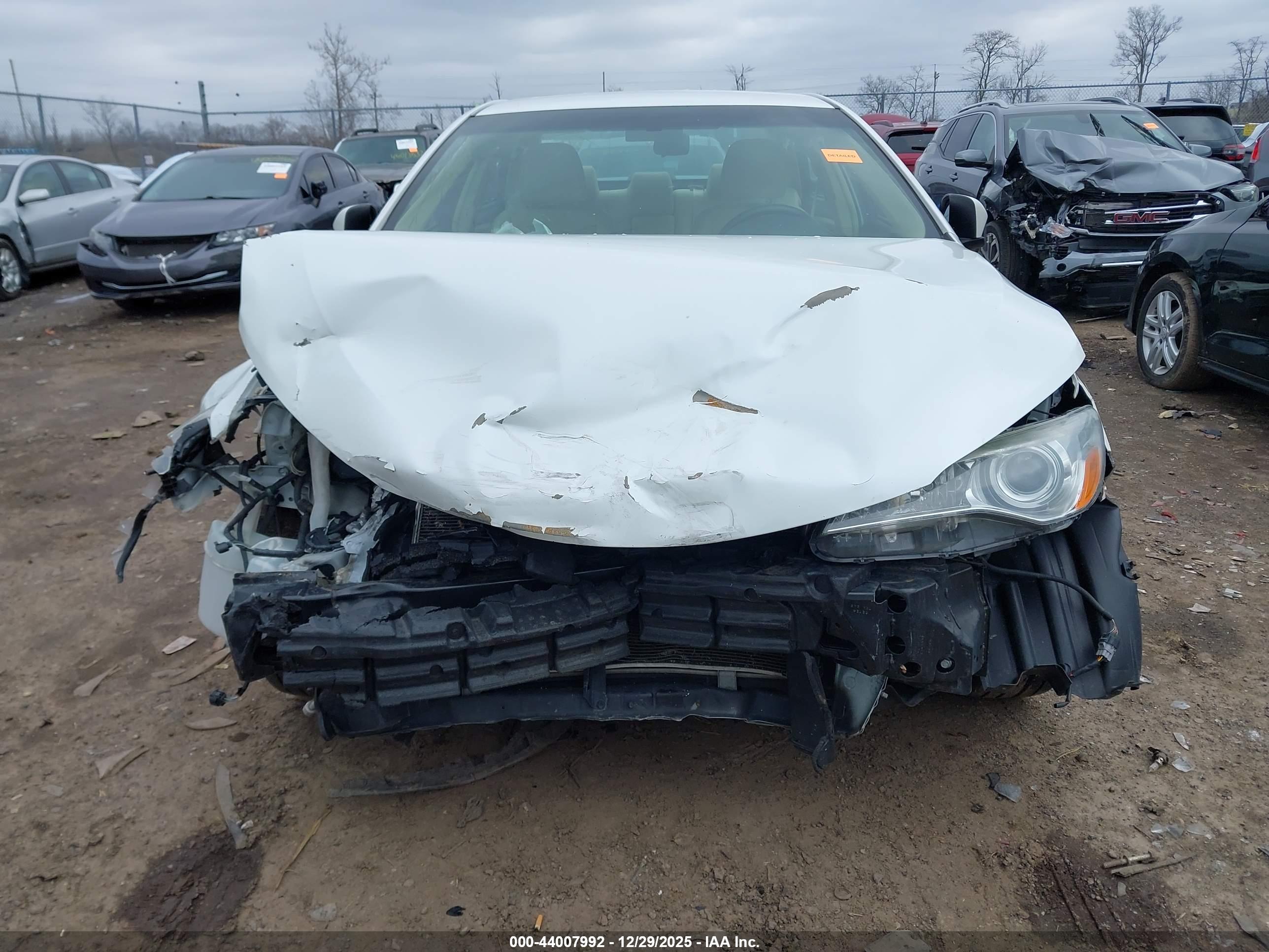 TOYOTA CAMRY image 6