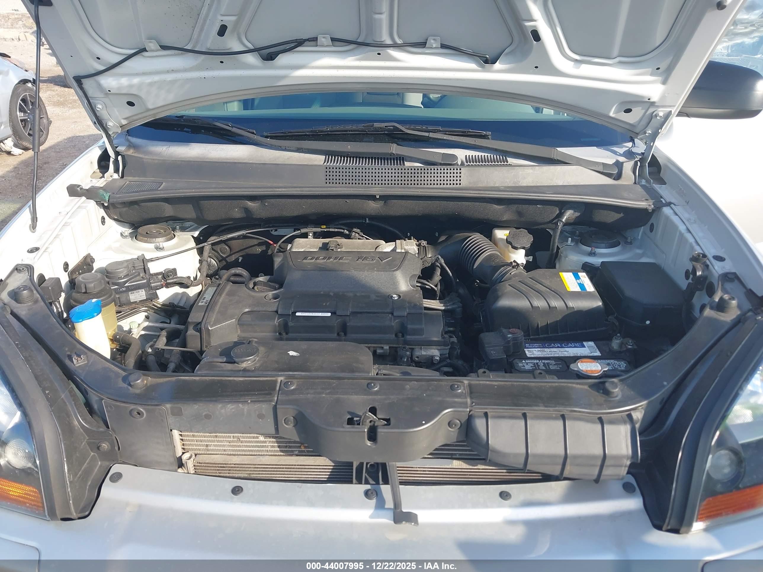 HYUNDAI TUCSON image 10