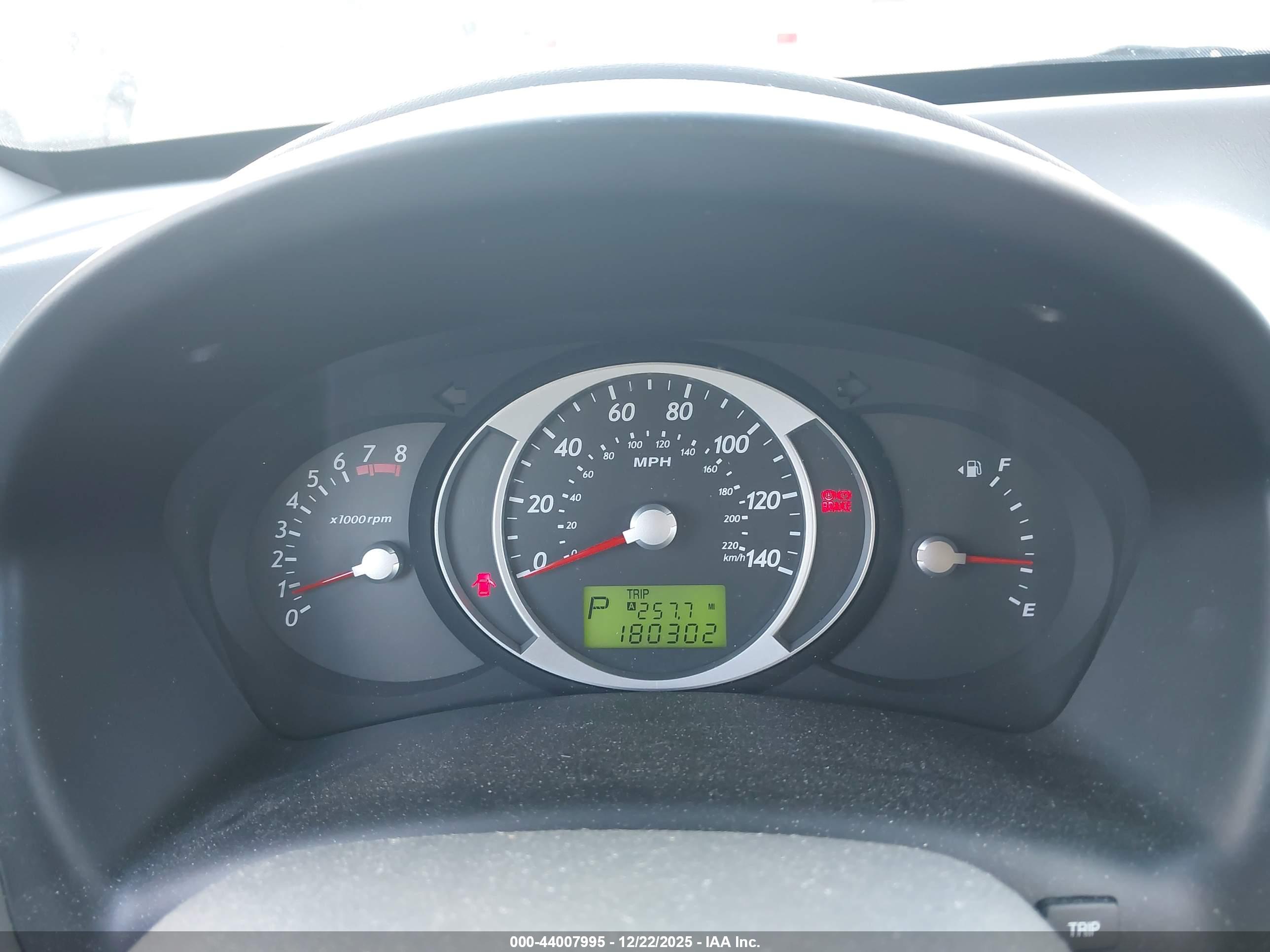 HYUNDAI TUCSON image 7