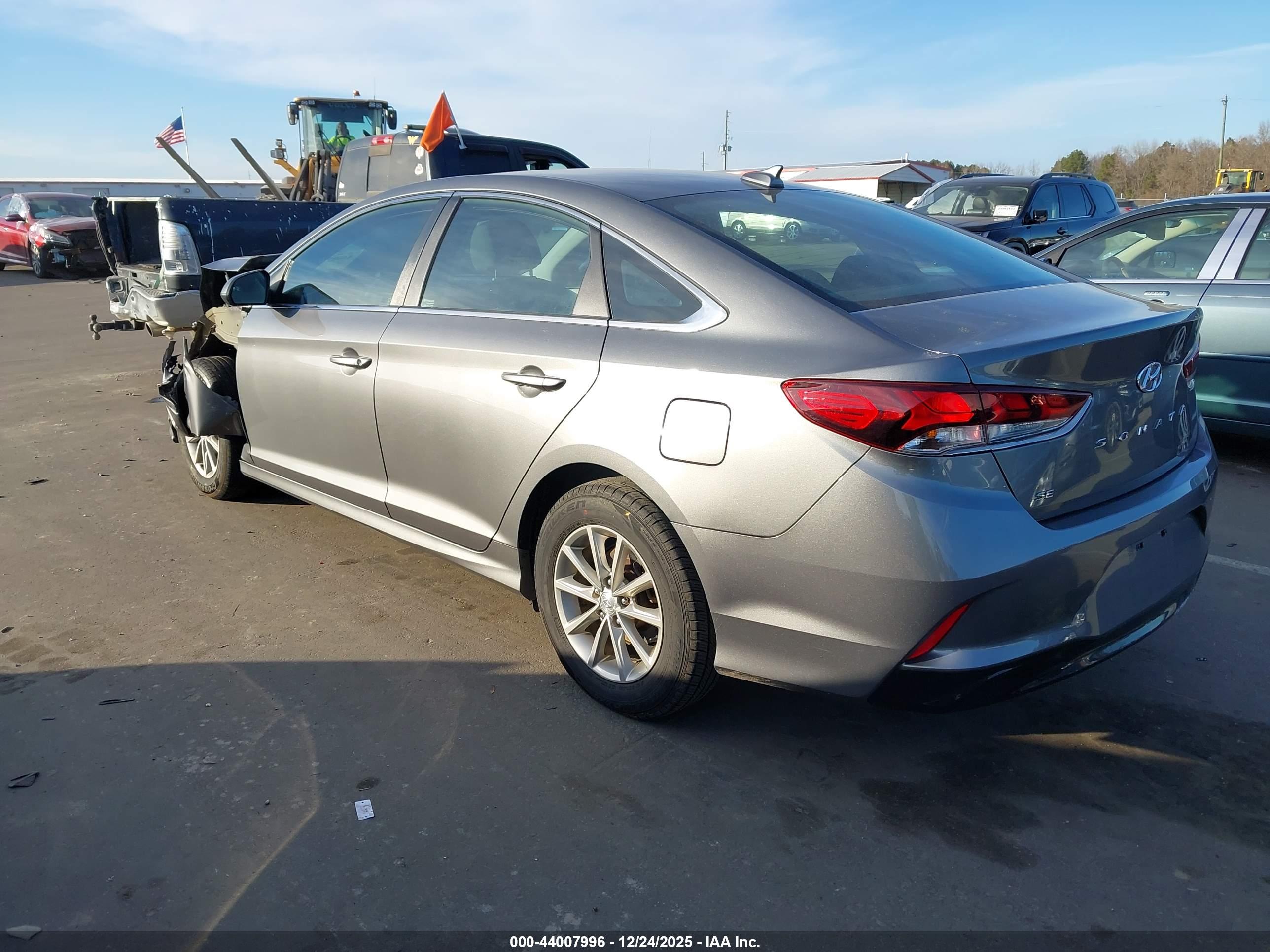 HYUNDAI SONATA image 3