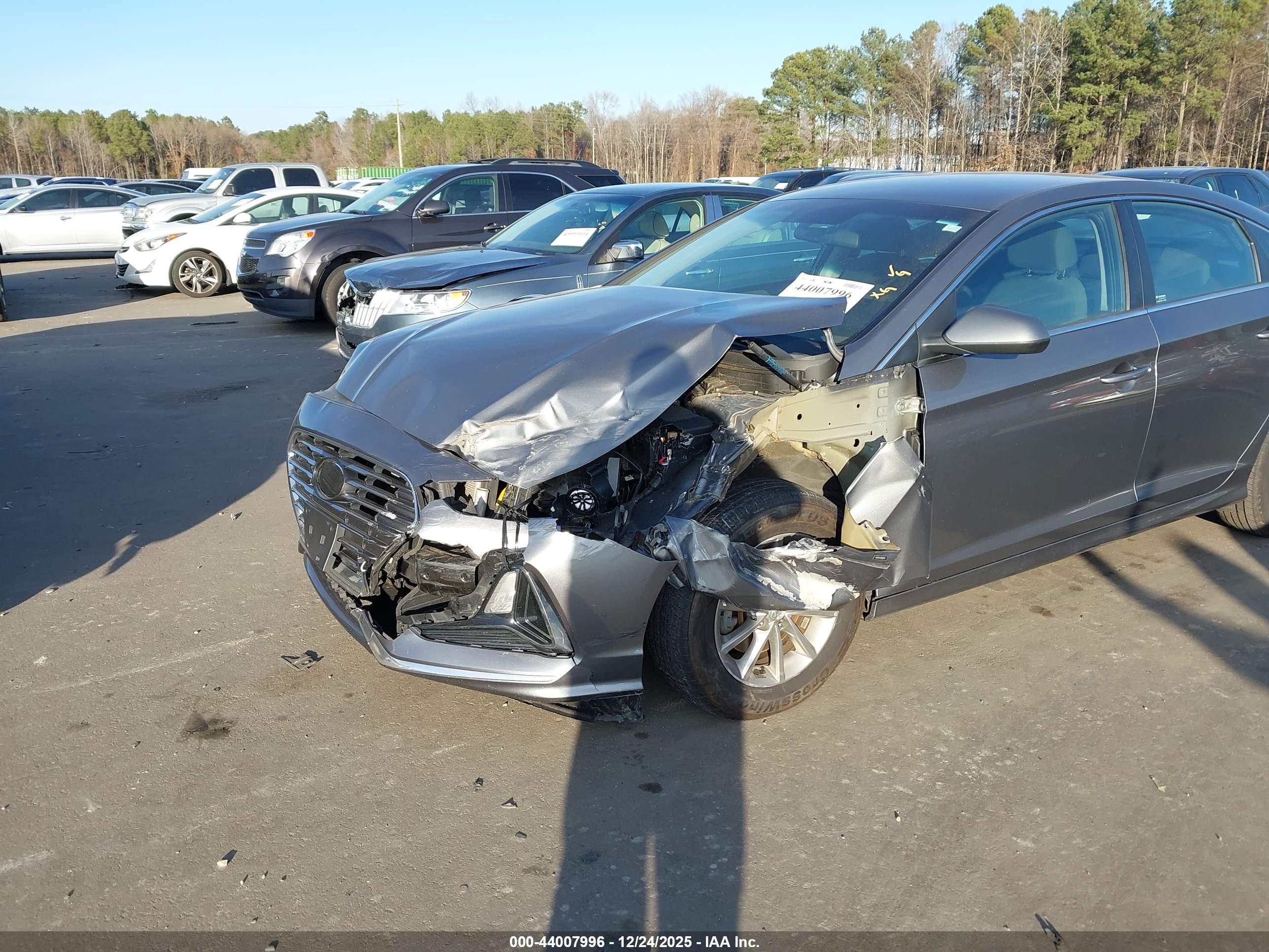 HYUNDAI SONATA image 6