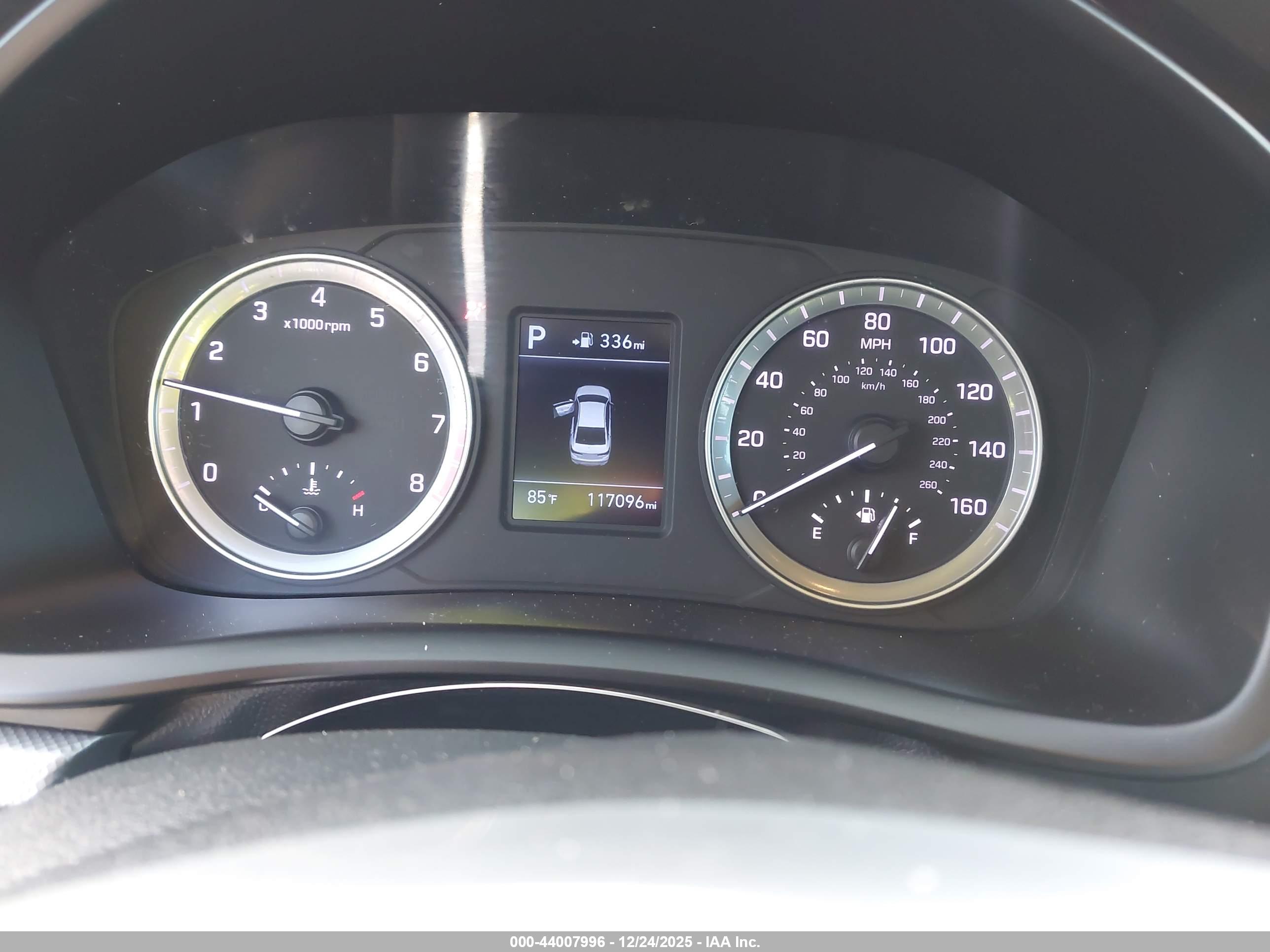 HYUNDAI SONATA image 7