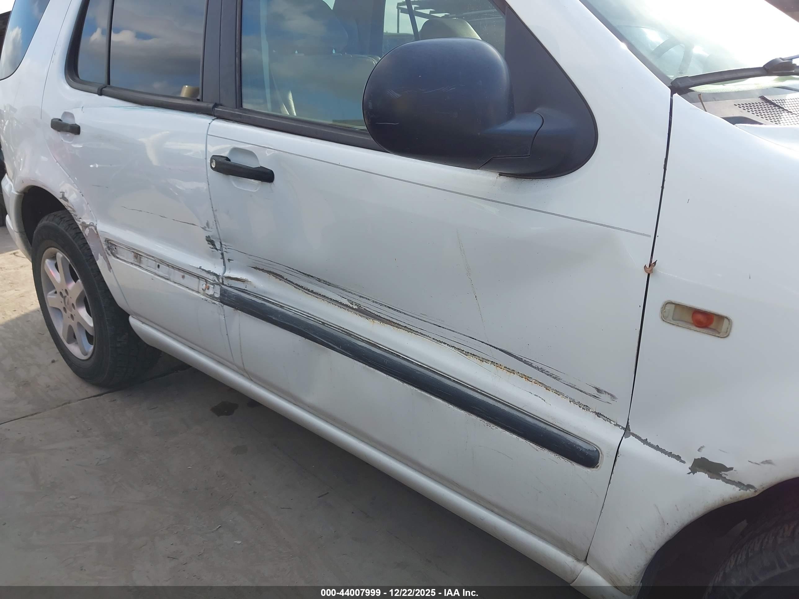 MERCEDES-BENZ ML image 6