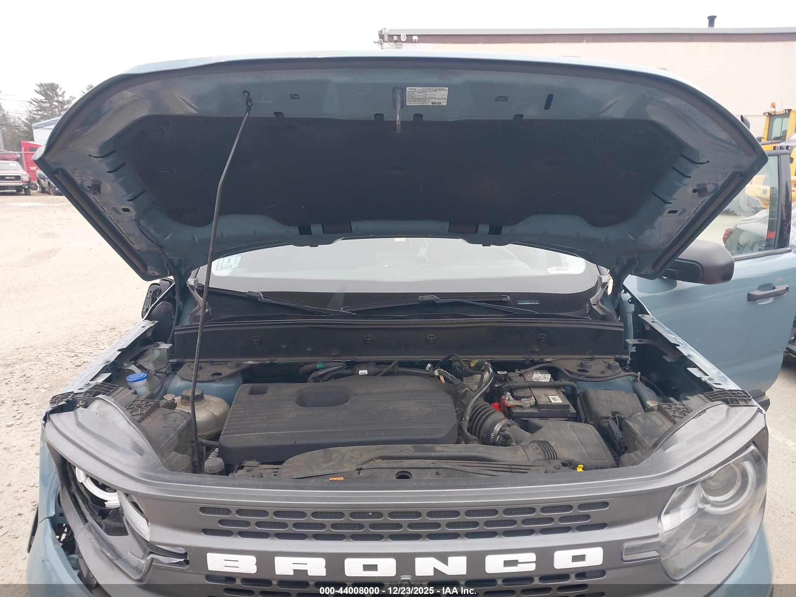 FORD BRONCO image 10
