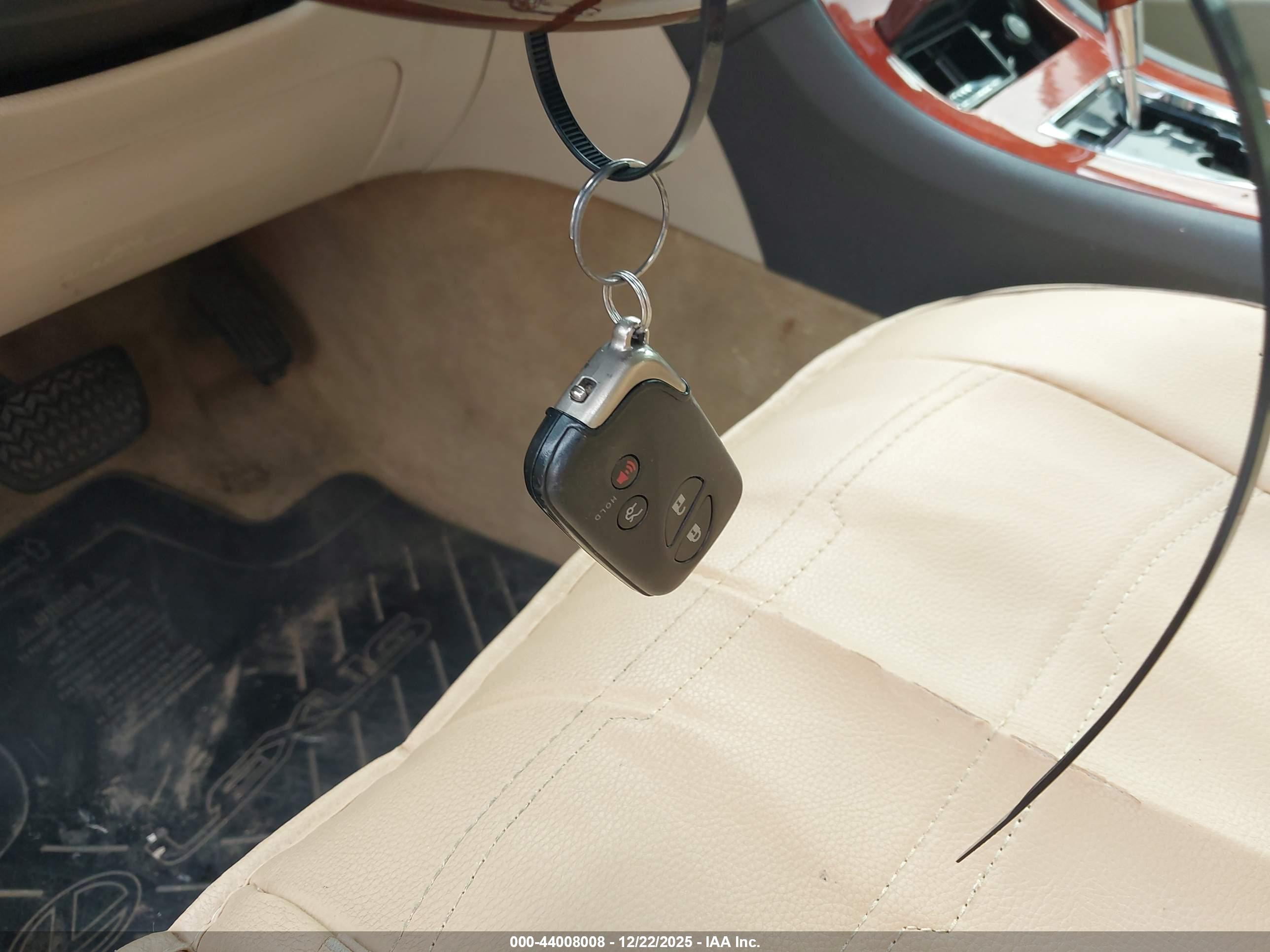 LEXUS ES image 11