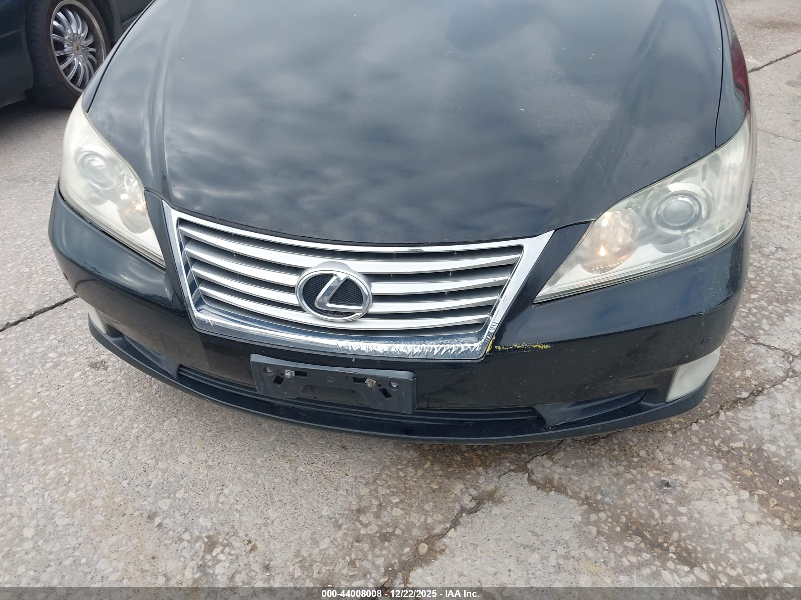 LEXUS ES image 6