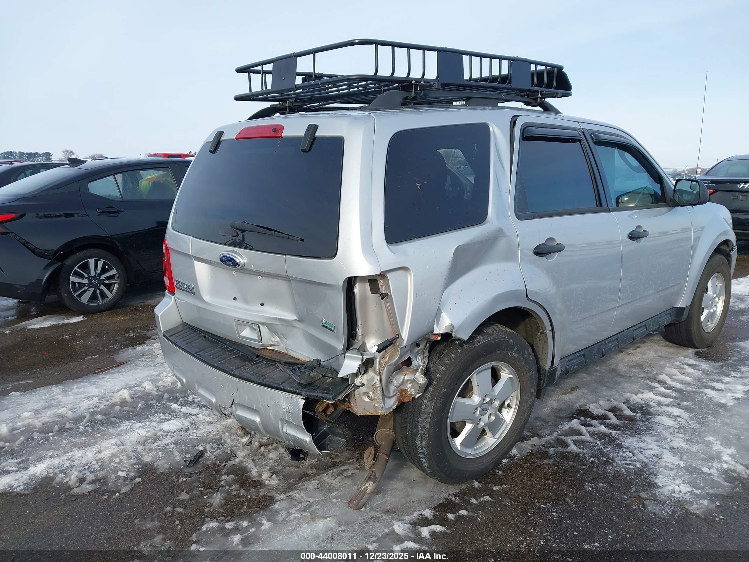 FORD ESCAPE image 6