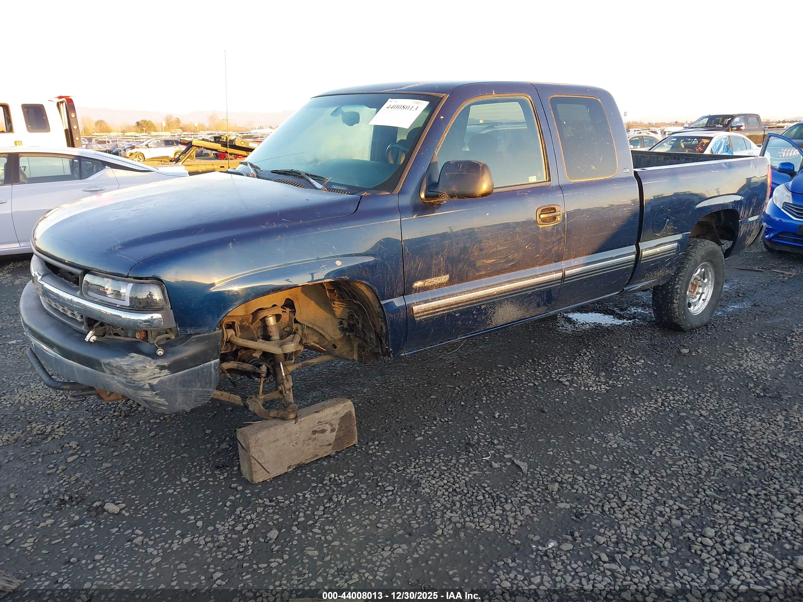 CHEVROLET SILVERADO image 2
