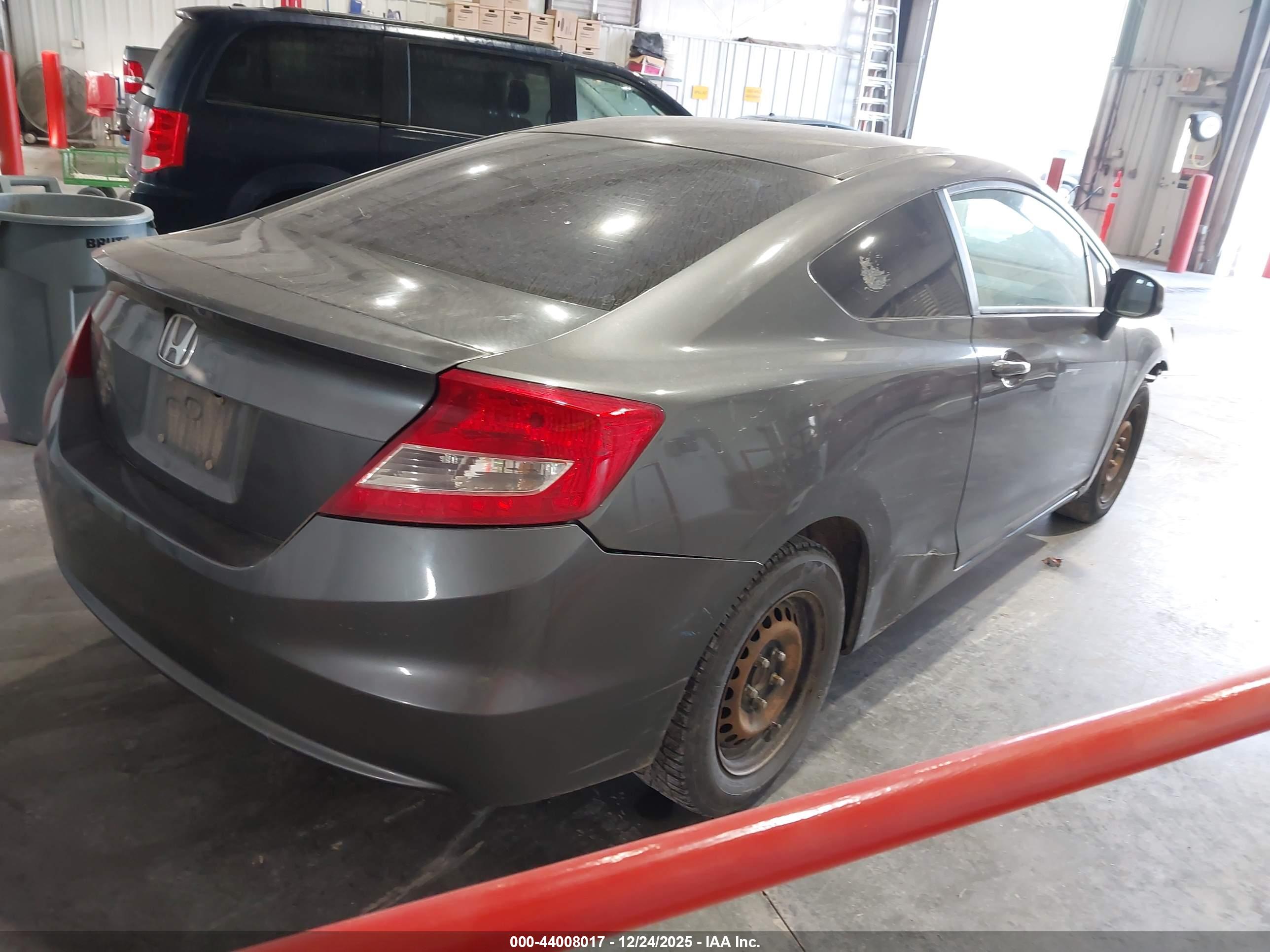 HONDA CIVIC image 4