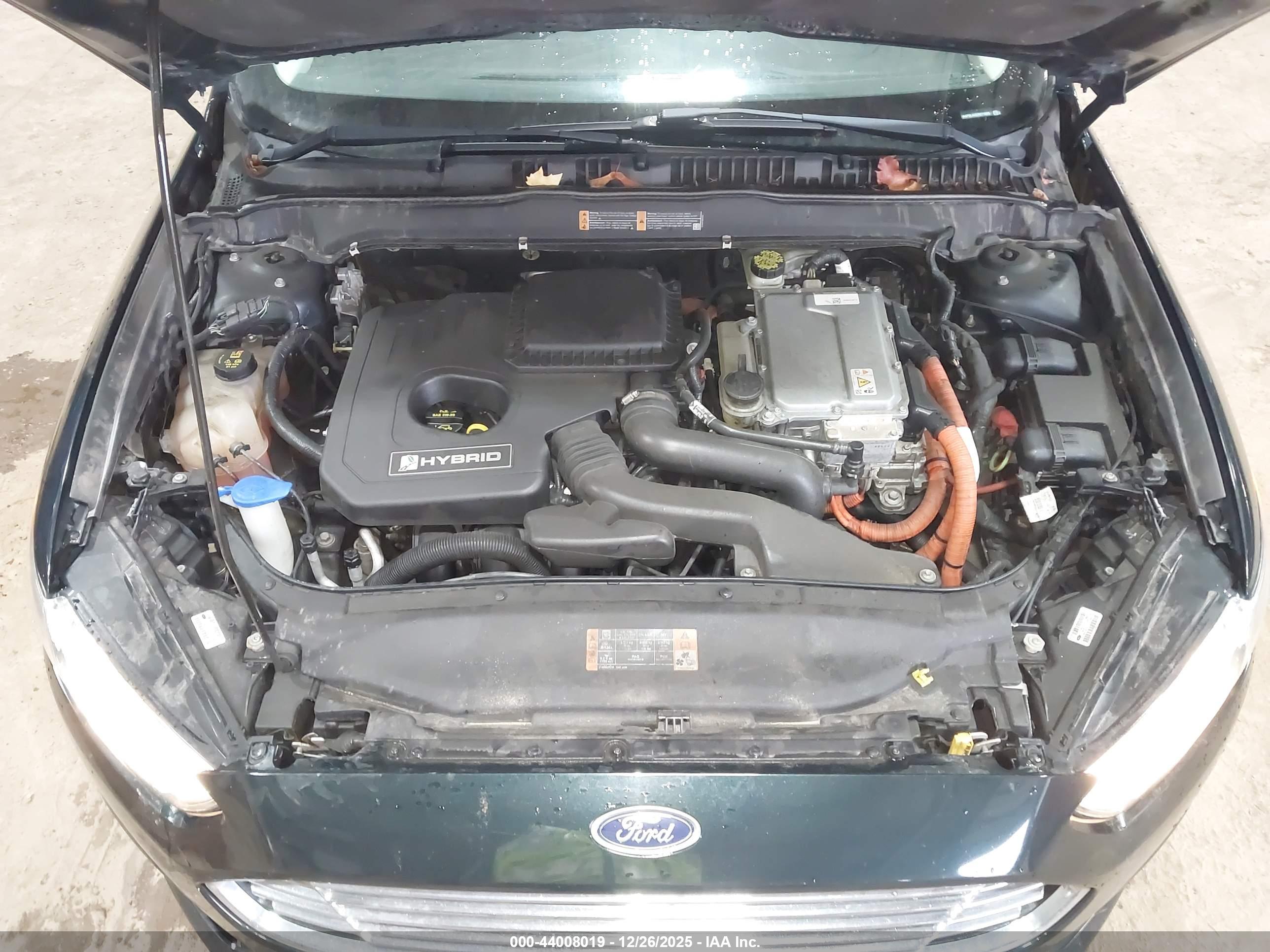 FORD FUSION image 10
