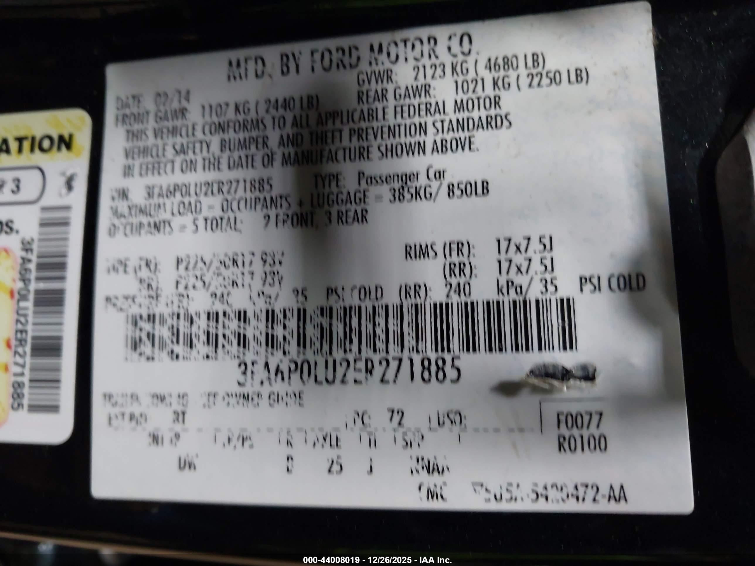 FORD FUSION image 9