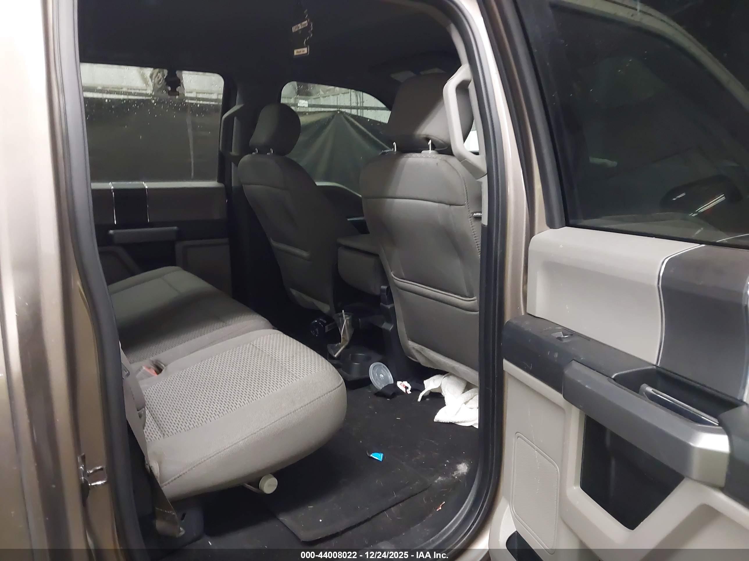 FORD F-150 image 8