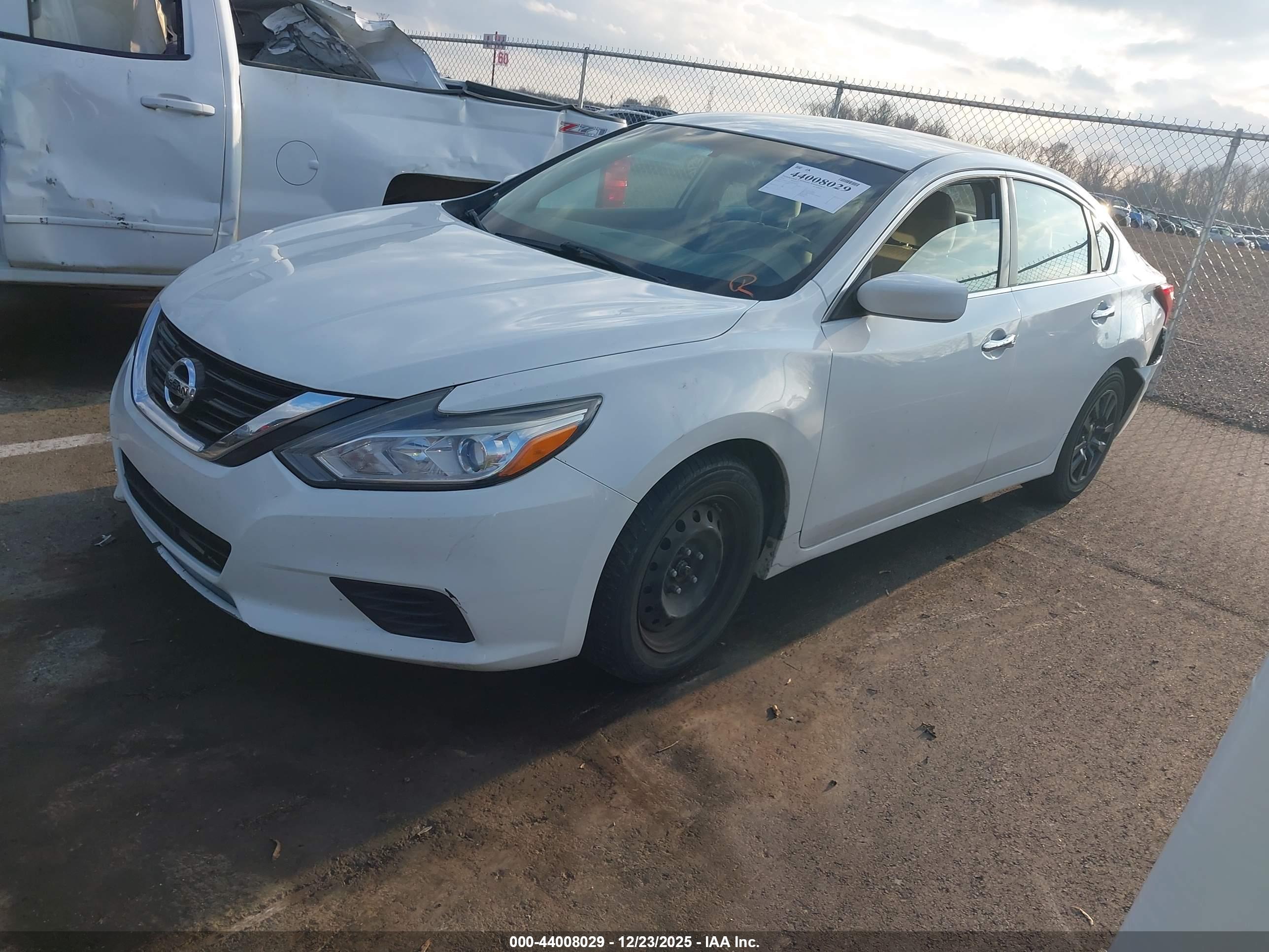 NISSAN ALTIMA image 2
