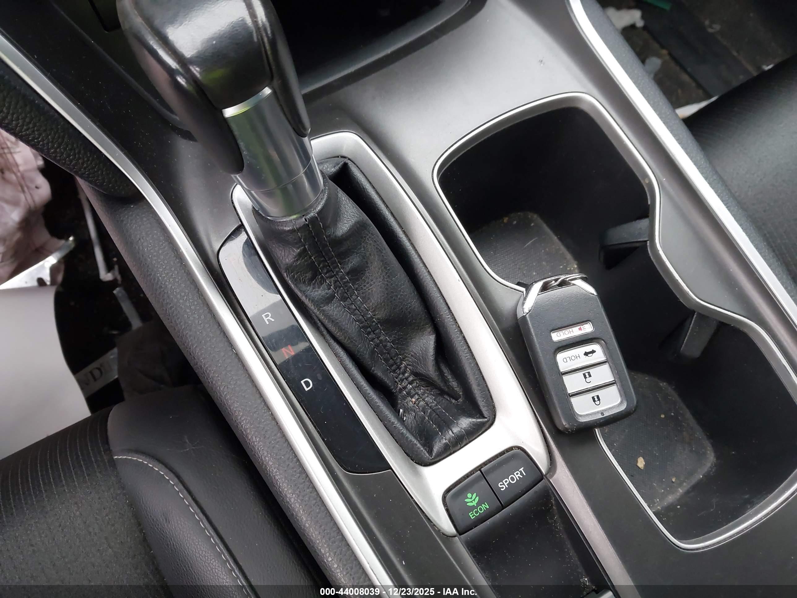 HONDA ACCORD image 11