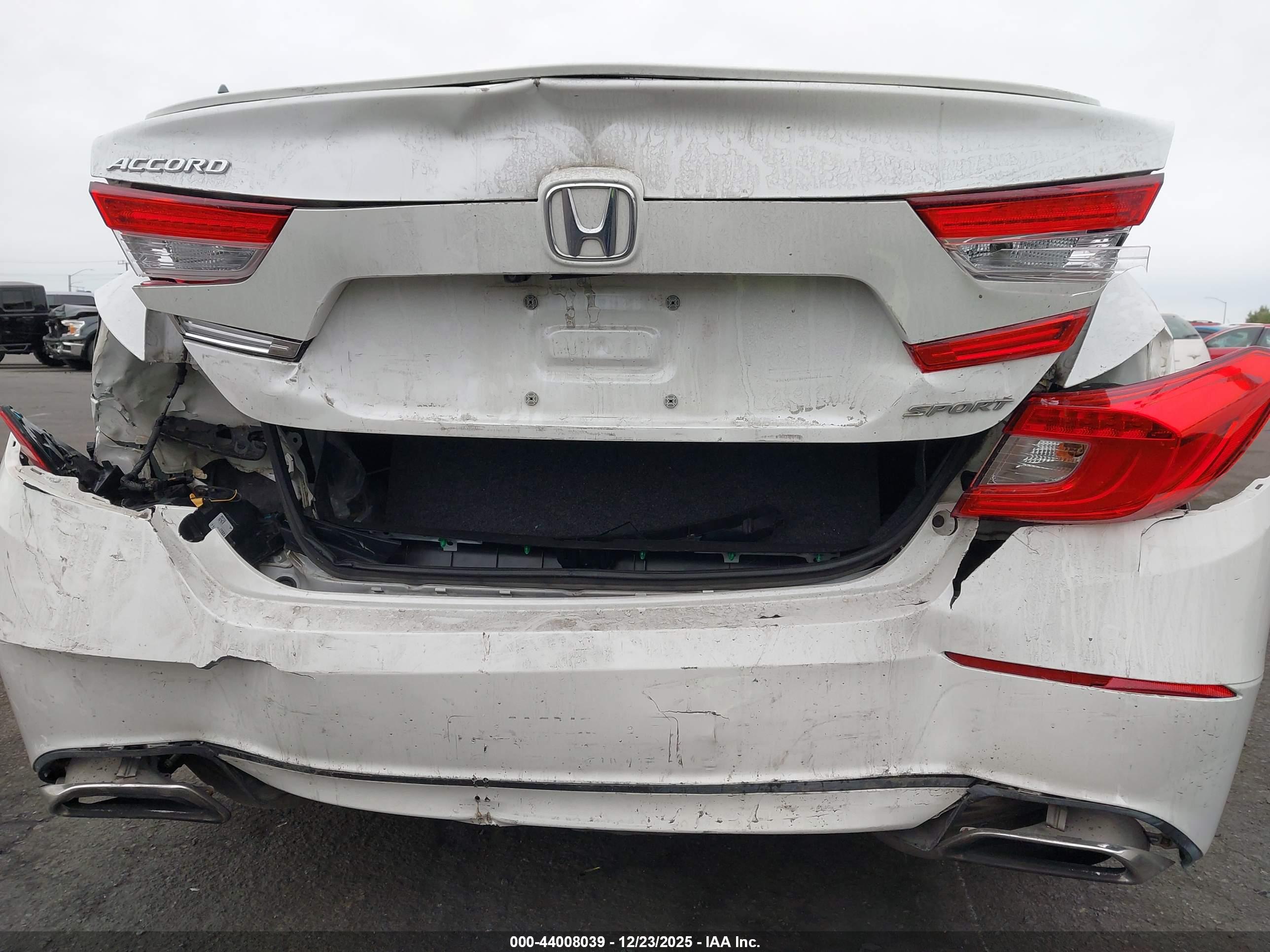 HONDA ACCORD image 6