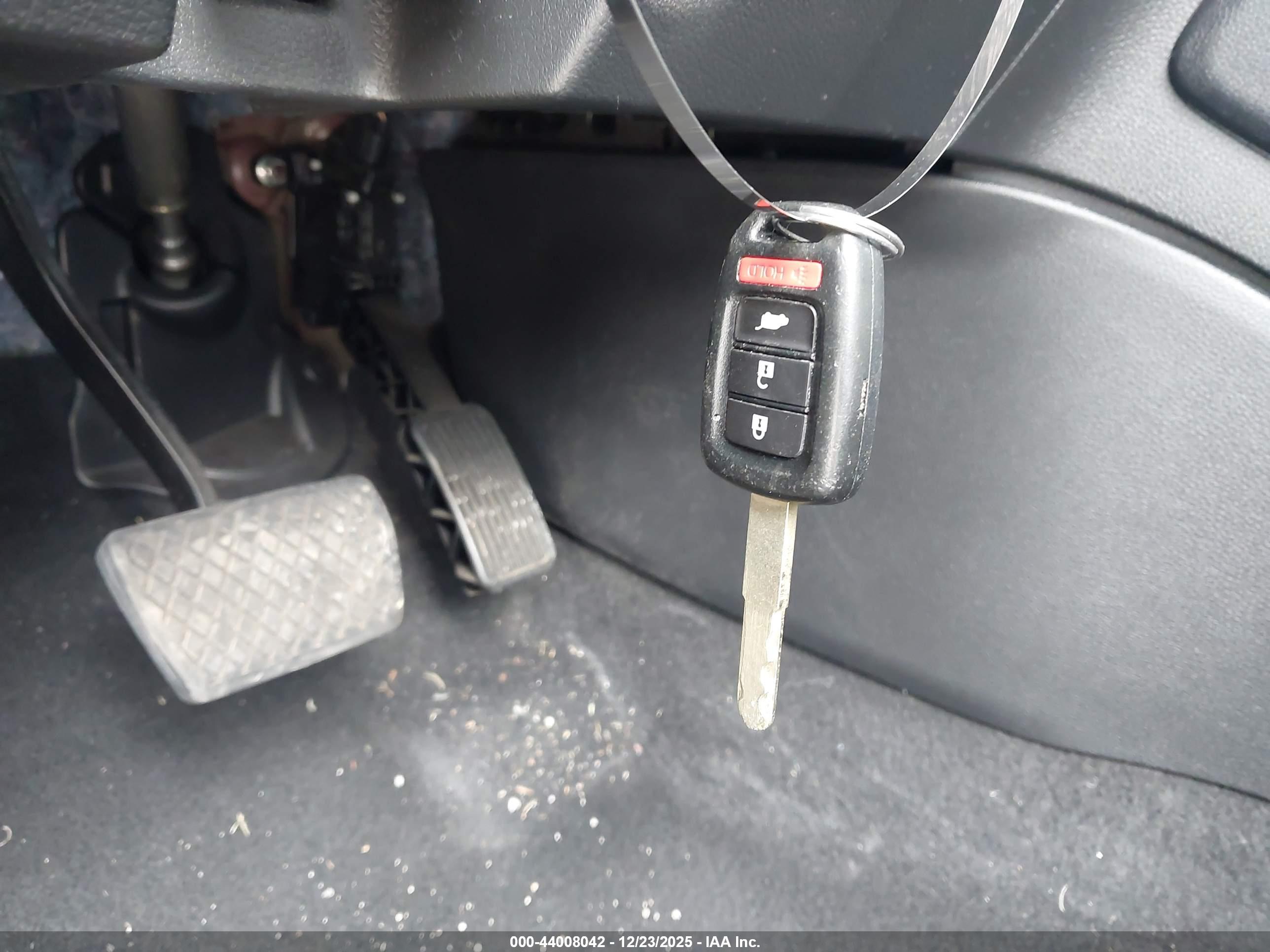 HONDA CR-V image 11