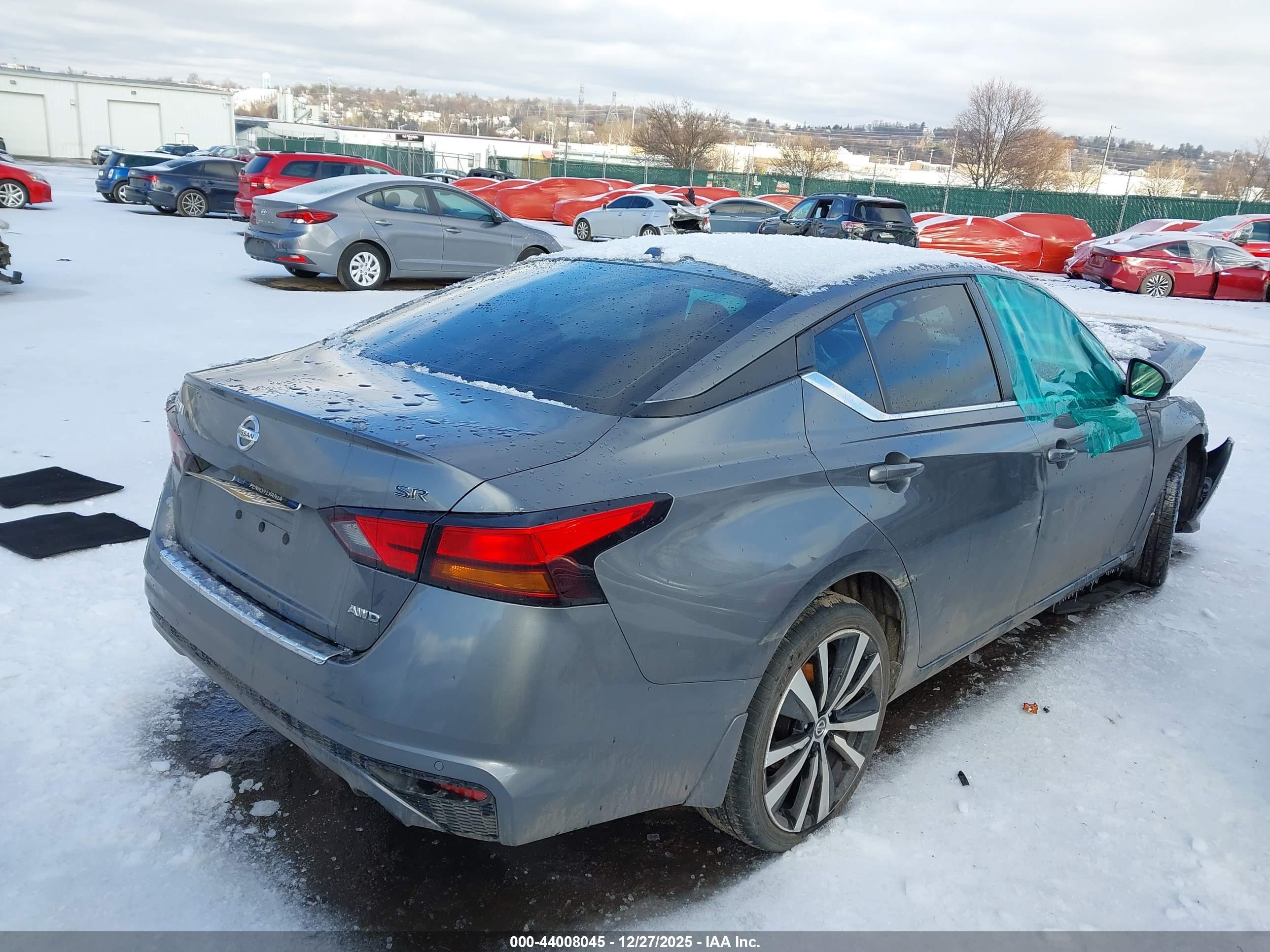 NISSAN ALTIMA image 4