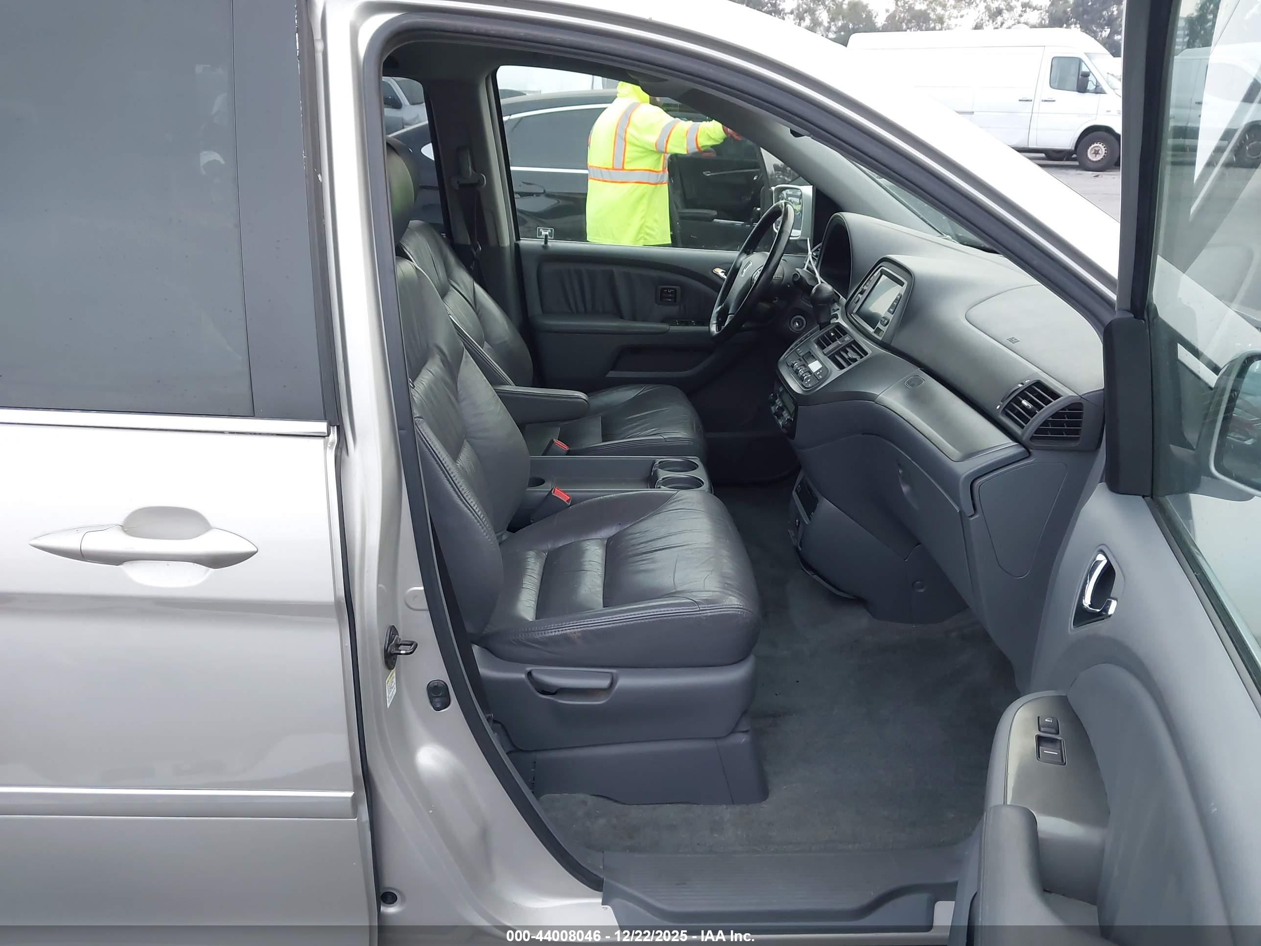 HONDA ODYSSEY image 5