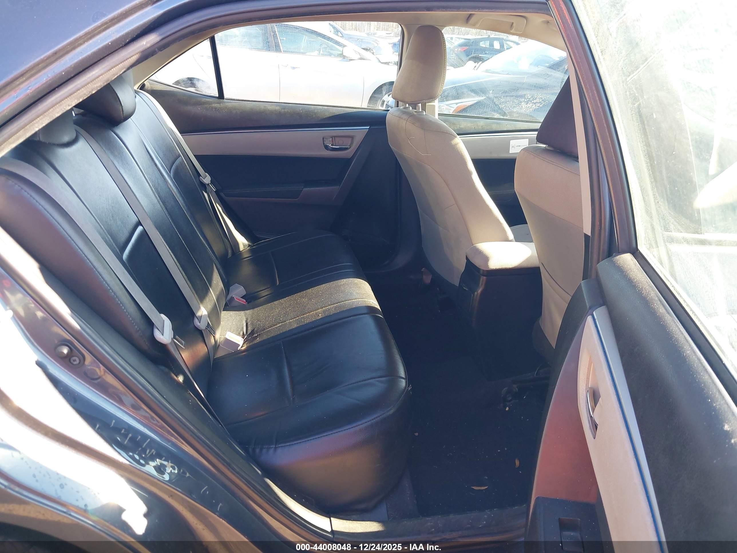 TOYOTA COROLLA image 8