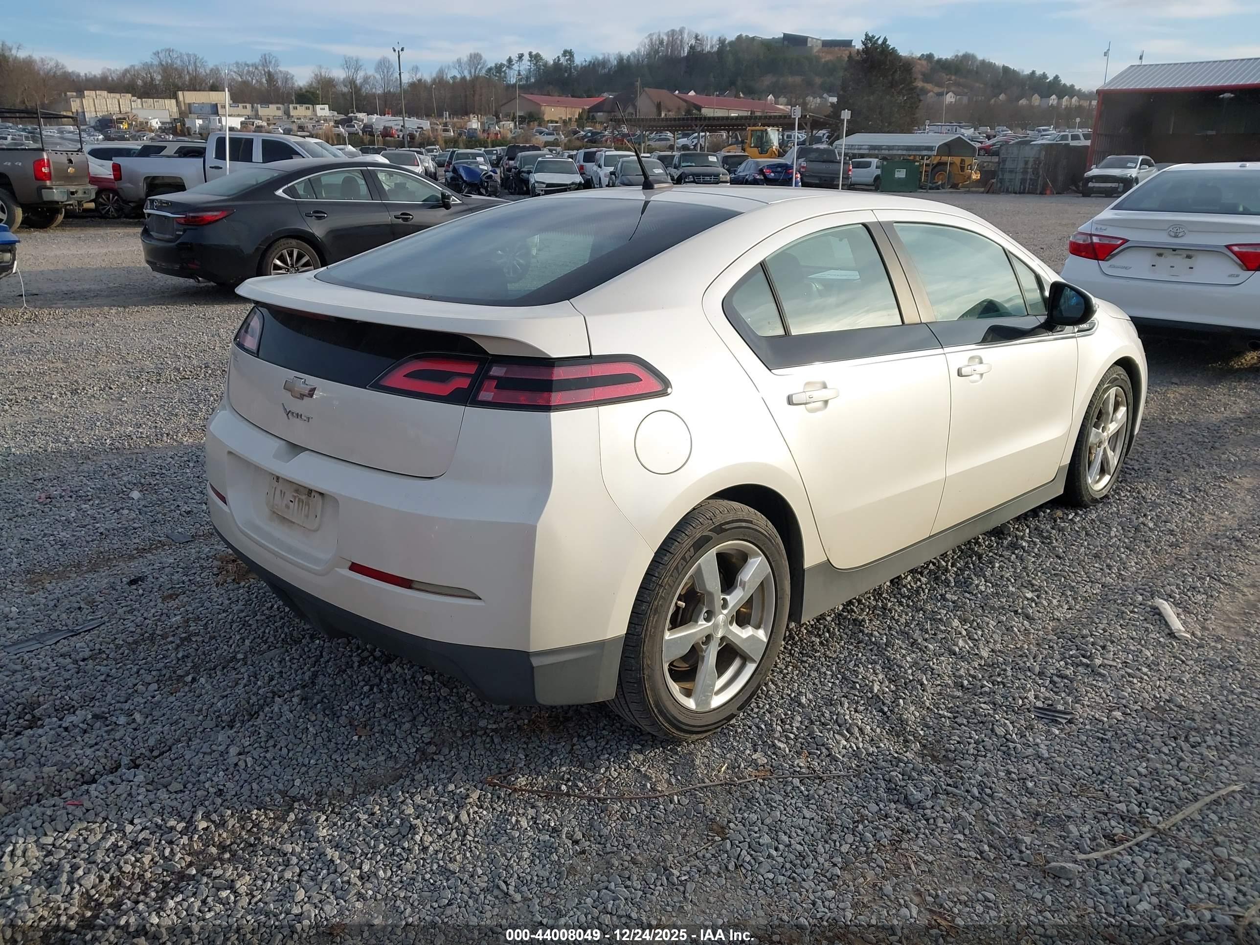 CHEVROLET VOLT image 4