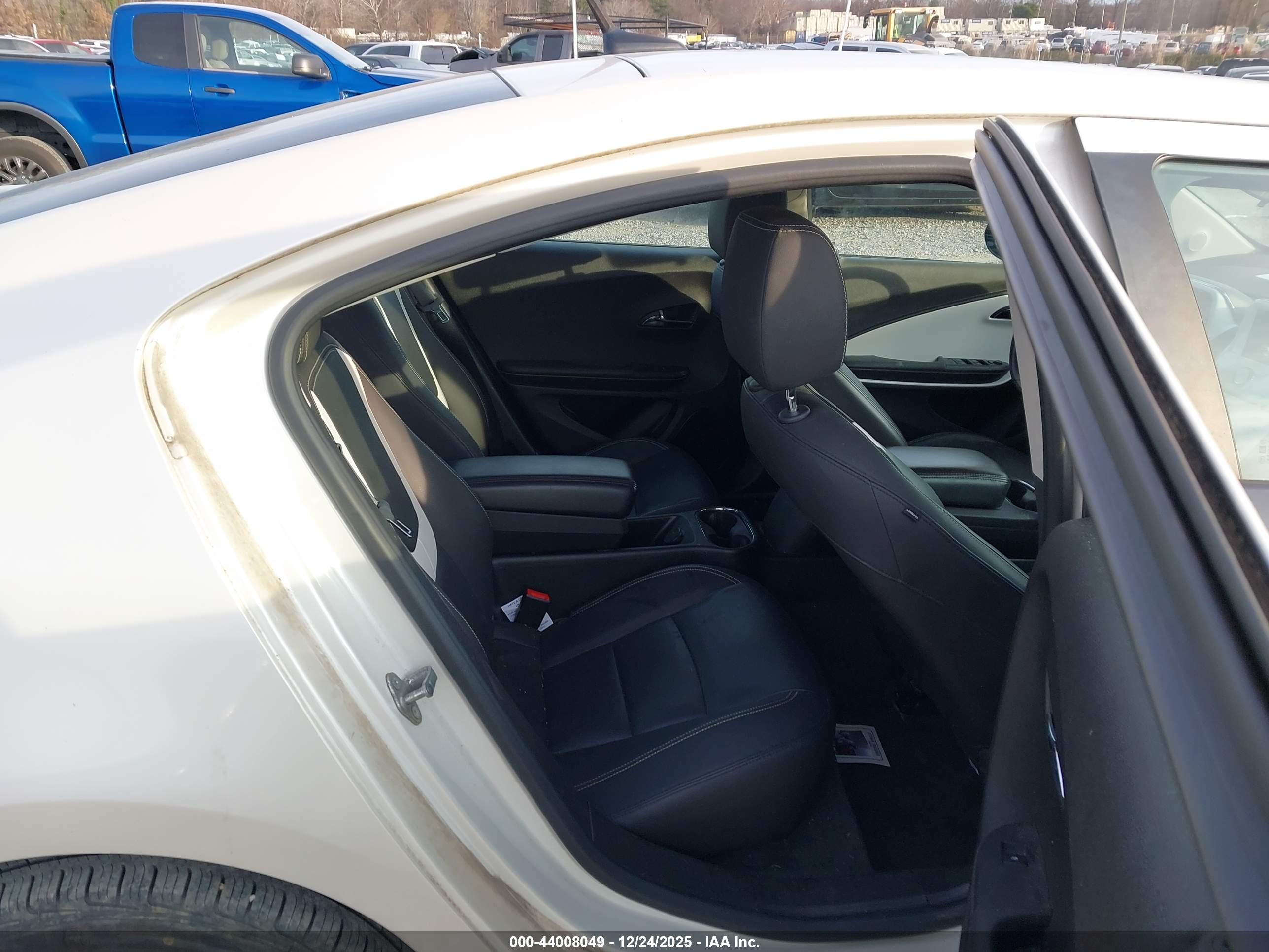 CHEVROLET VOLT image 8