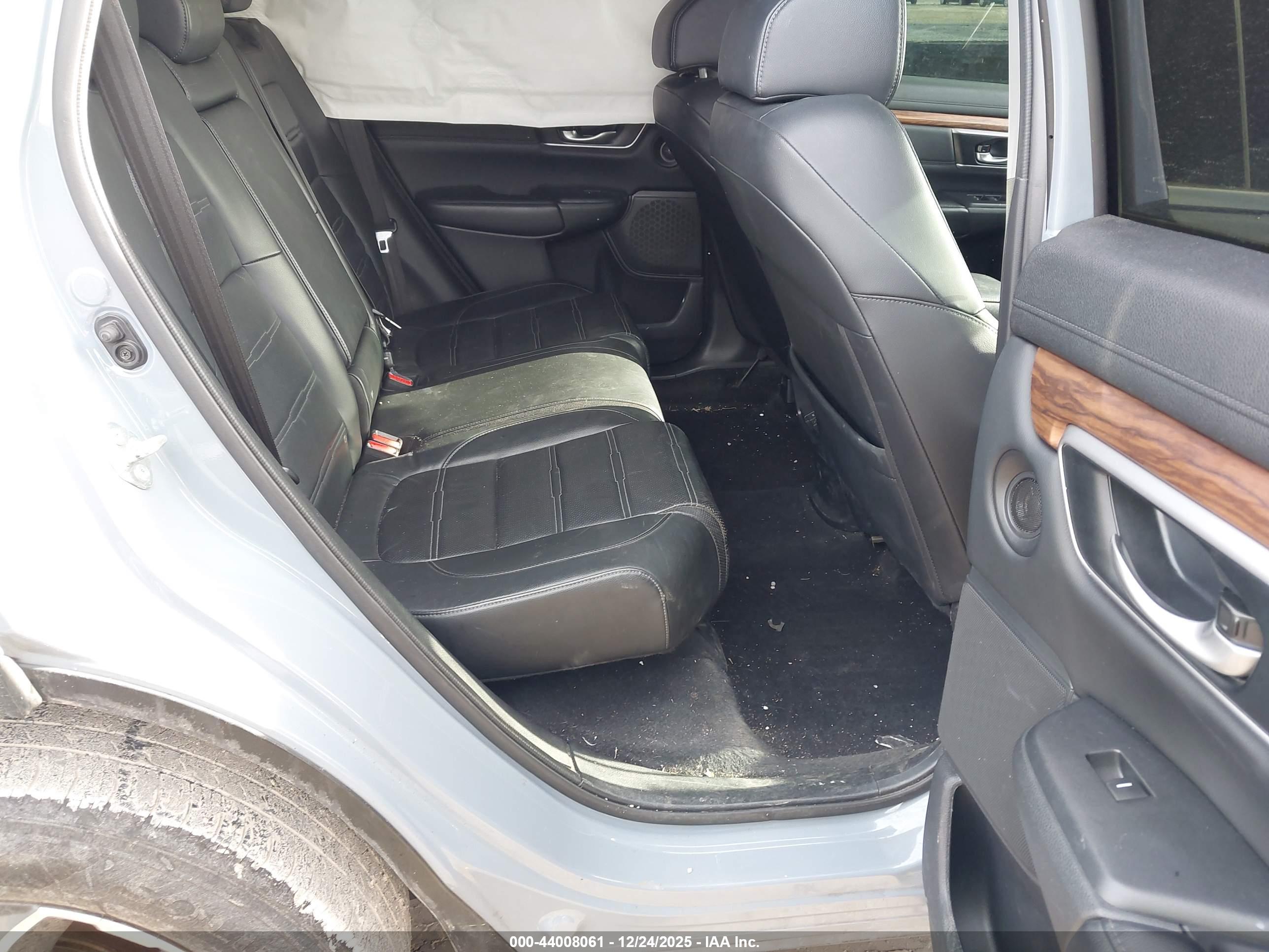 HONDA CR-V image 8