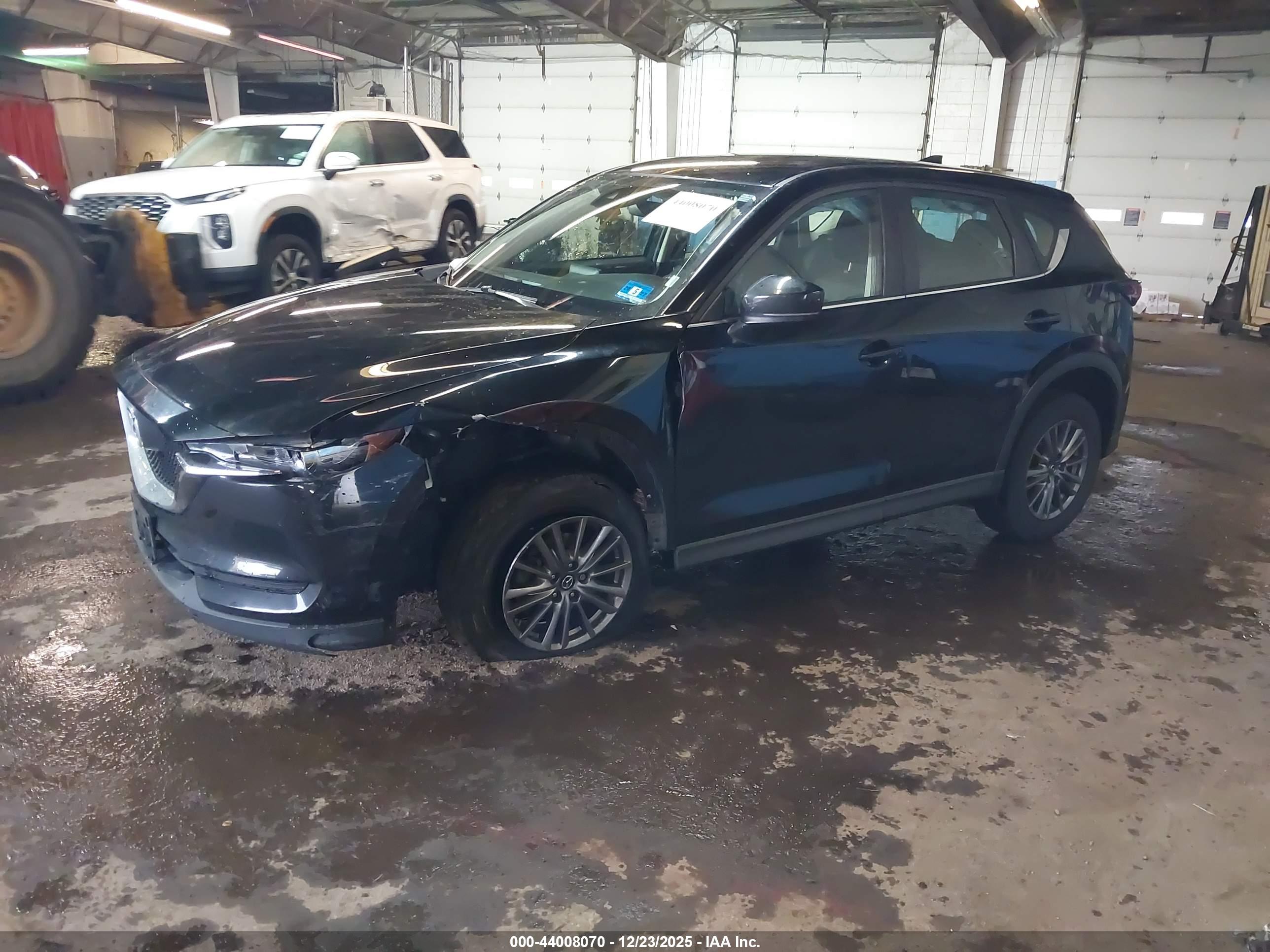 MAZDA CX-5 image 2