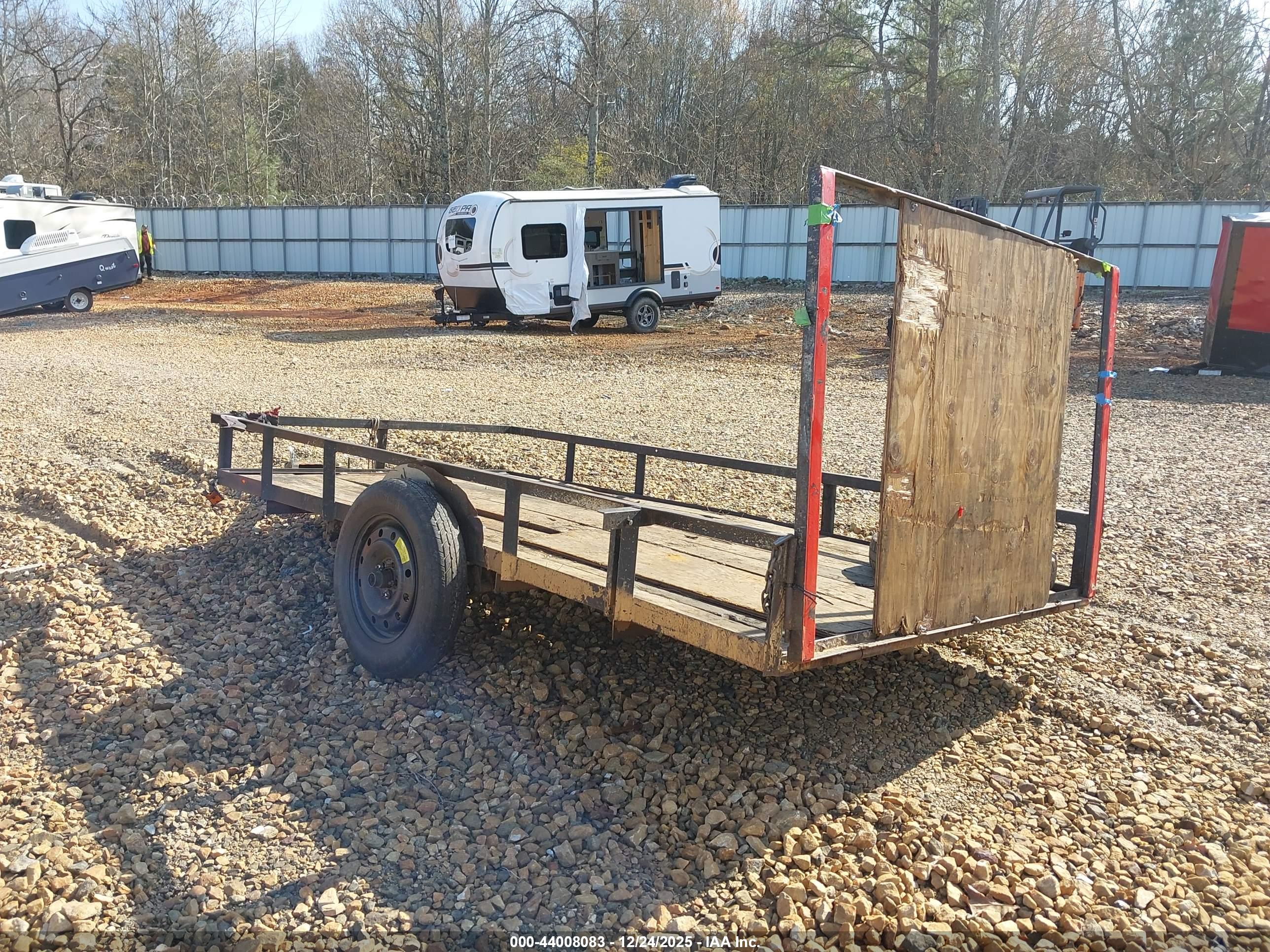 HOMEMADE TRAILER image 3