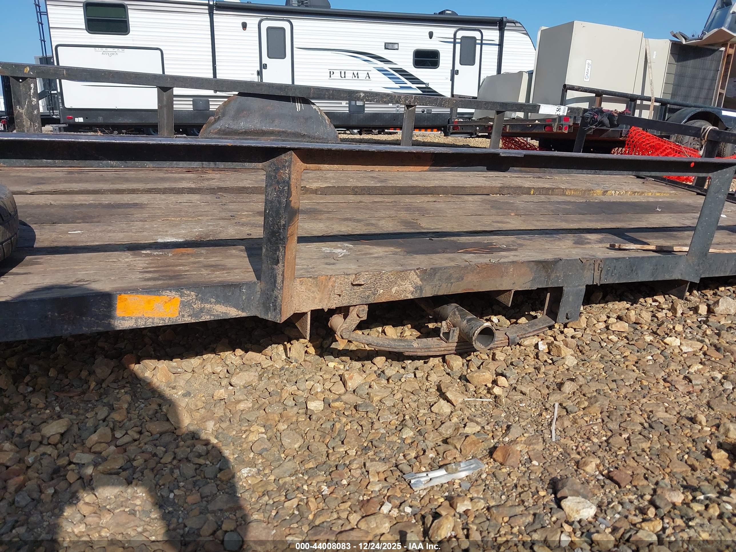 HOMEMADE TRAILER image 7