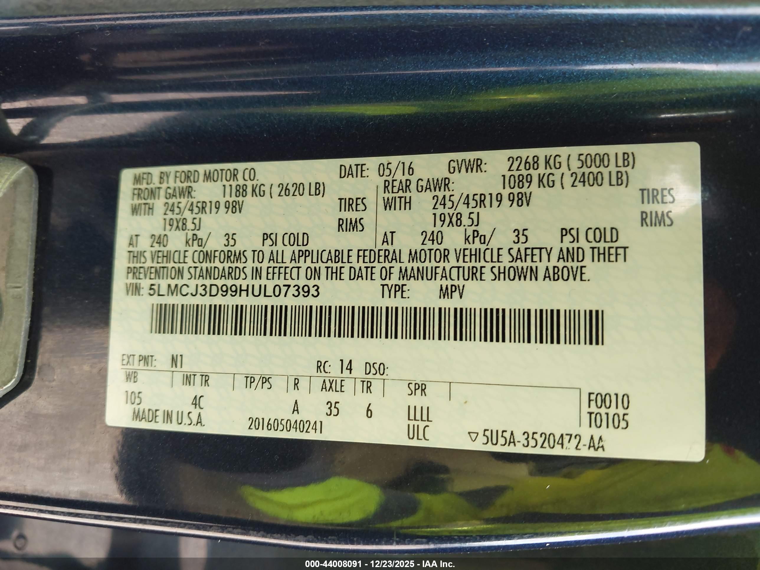 LINCOLN MKC image 9