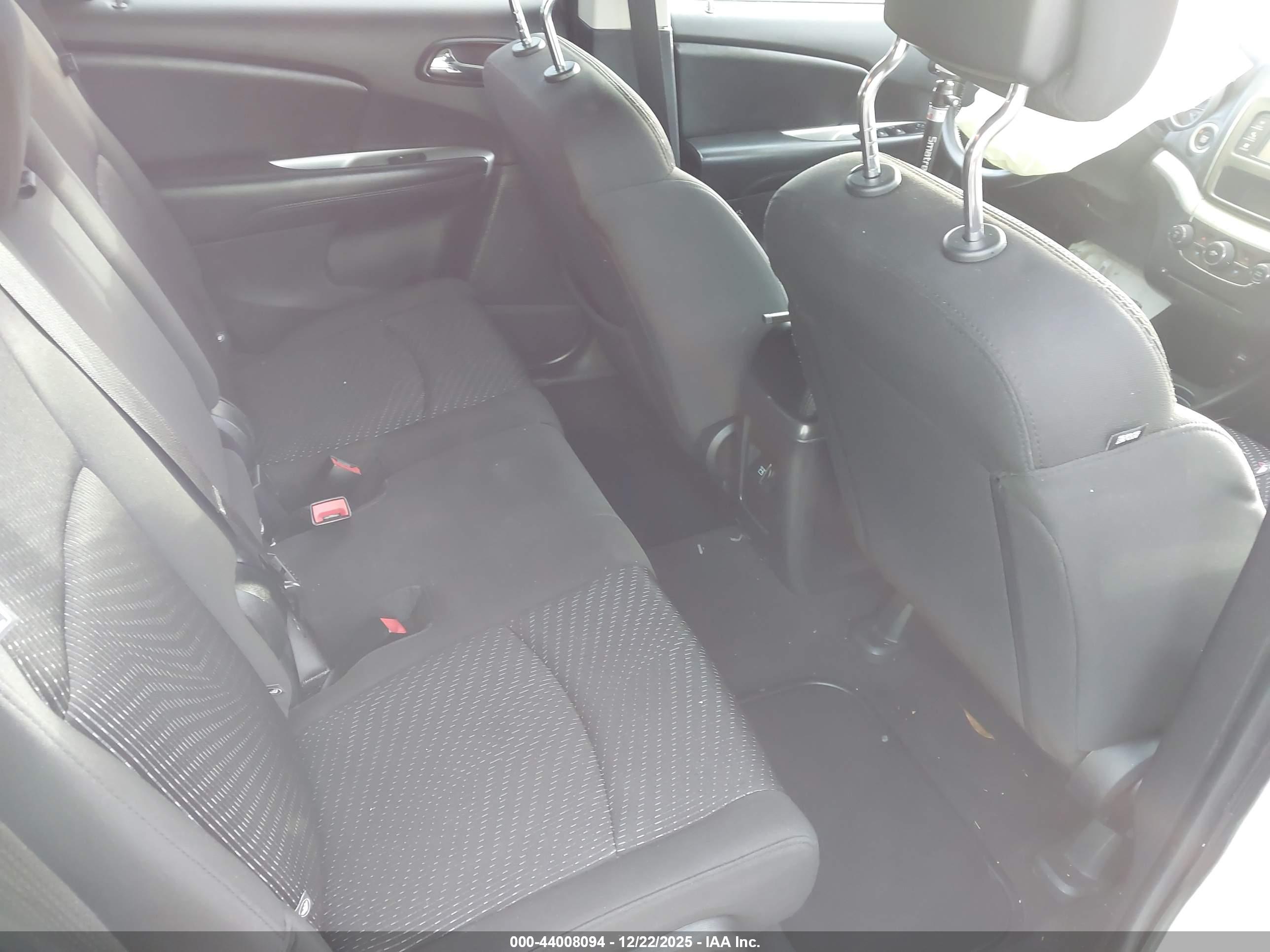 DODGE JOURNEY image 8