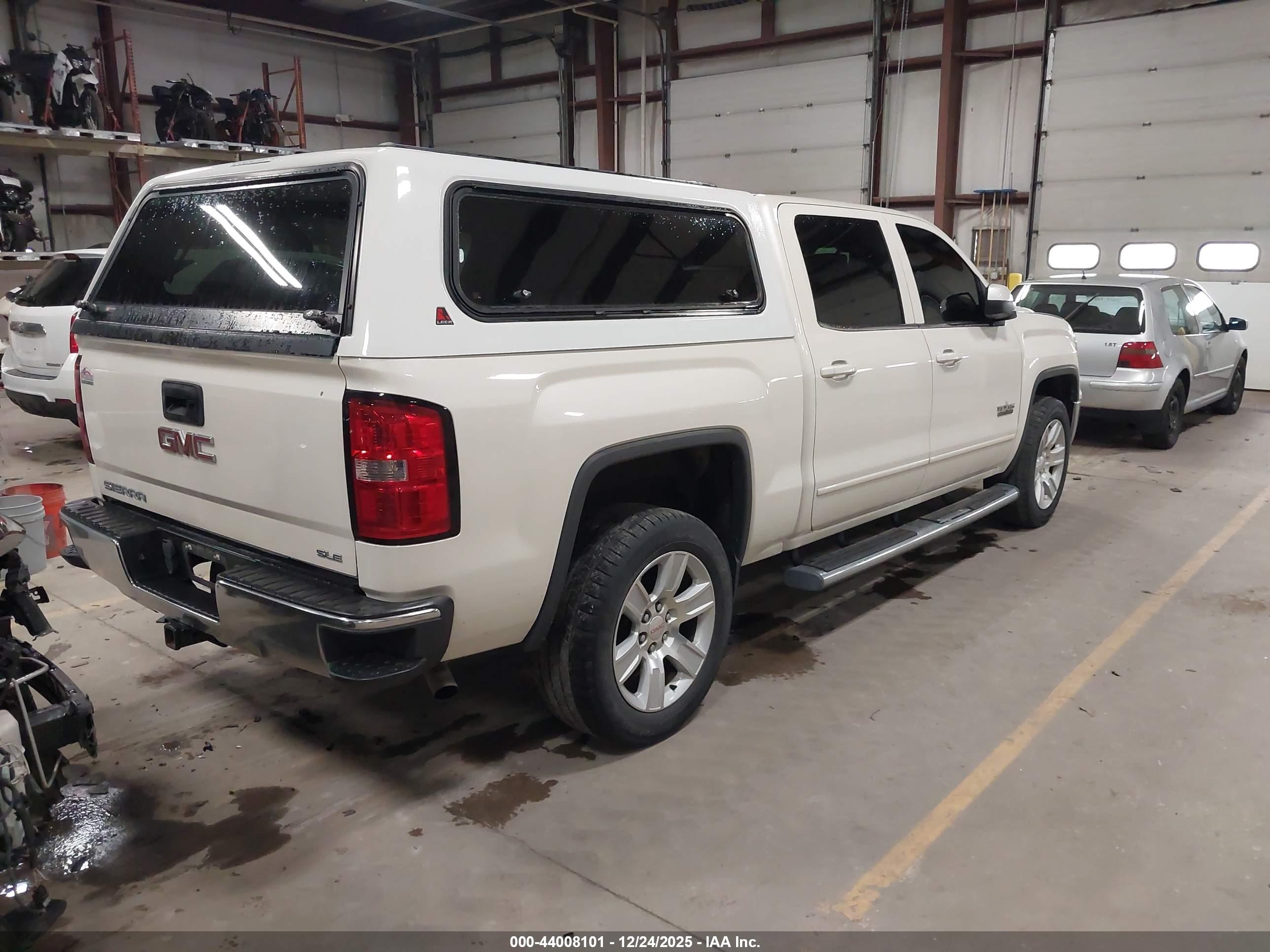 GMC SIERRA image 4