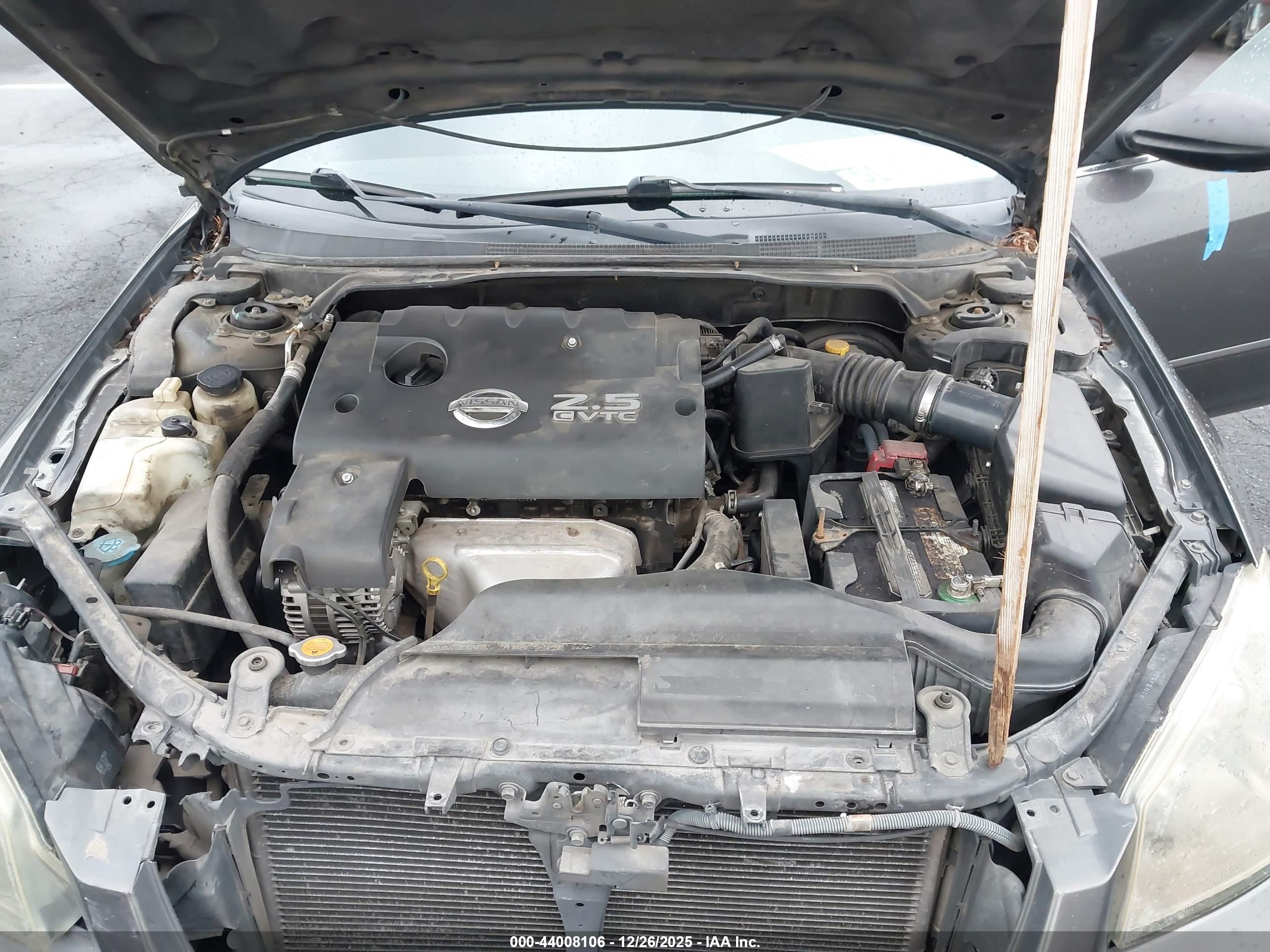 NISSAN ALTIMA image 10