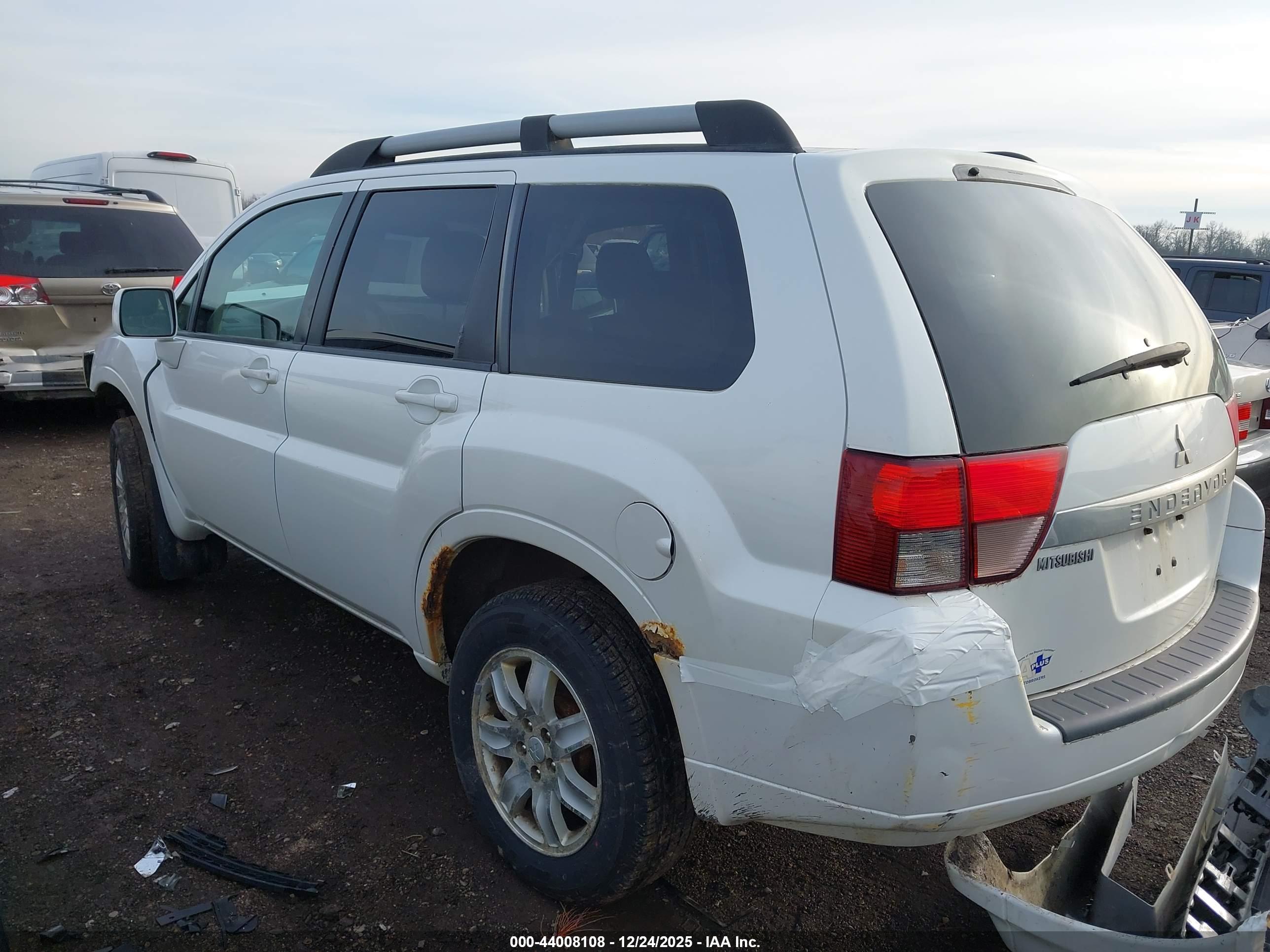 MITSUBISHI ENDEAVOR image 3