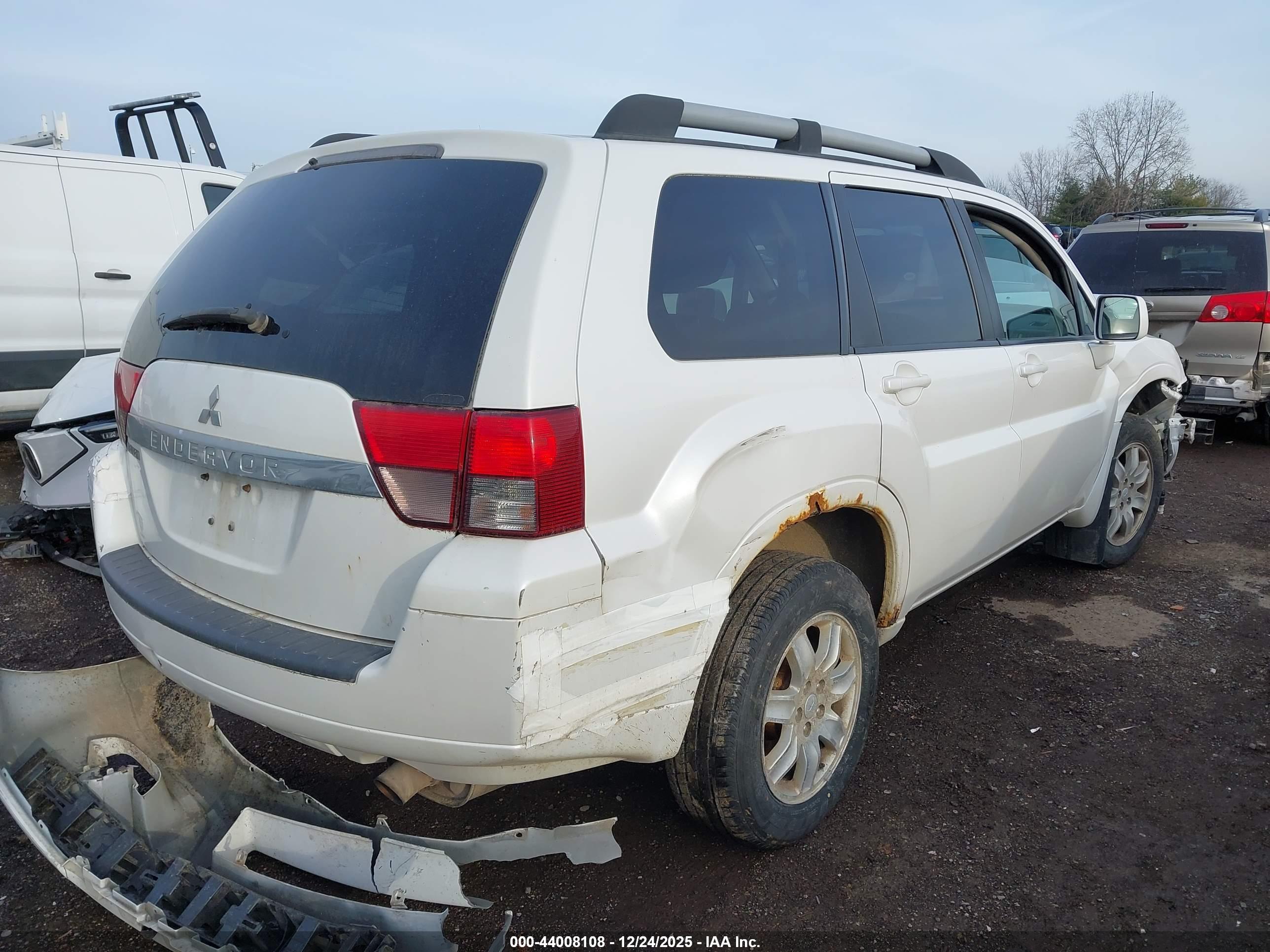 MITSUBISHI ENDEAVOR image 4