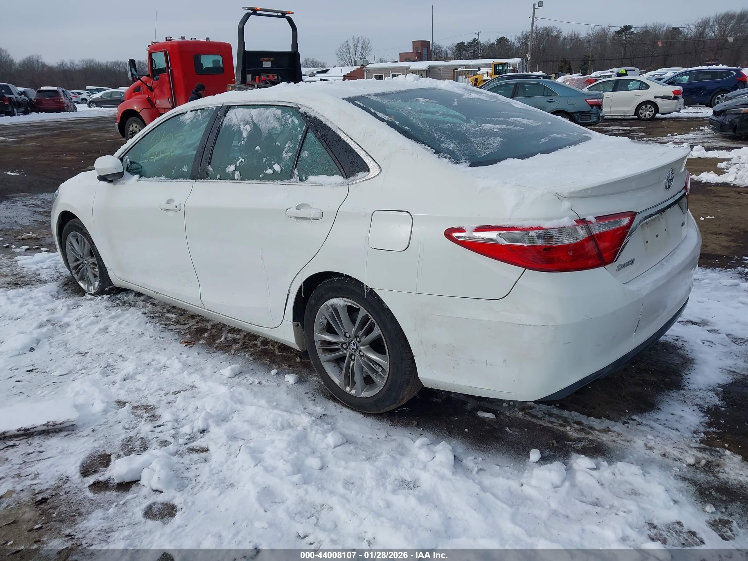 TOYOTA CAMRY image 3