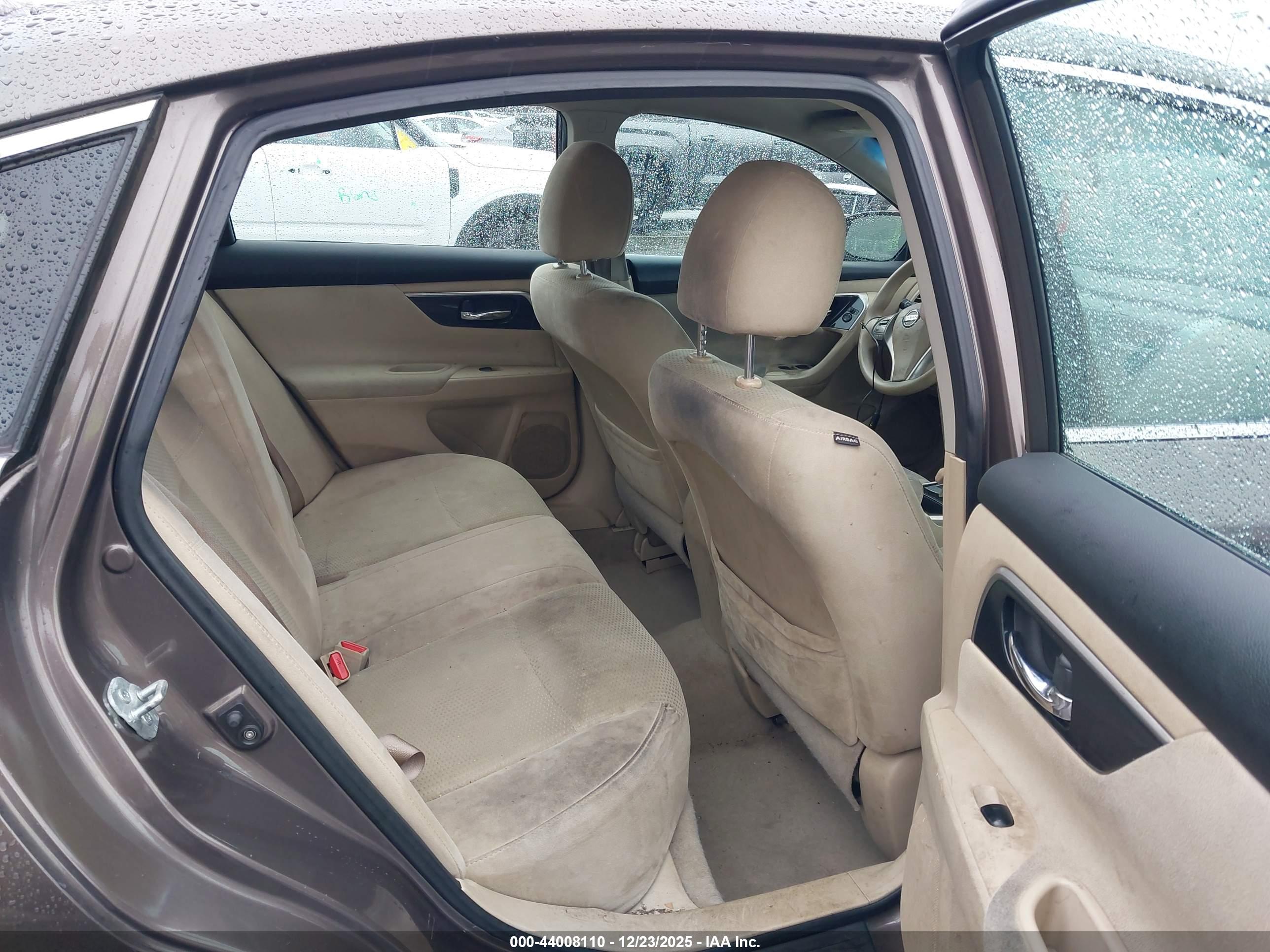 NISSAN ALTIMA image 8
