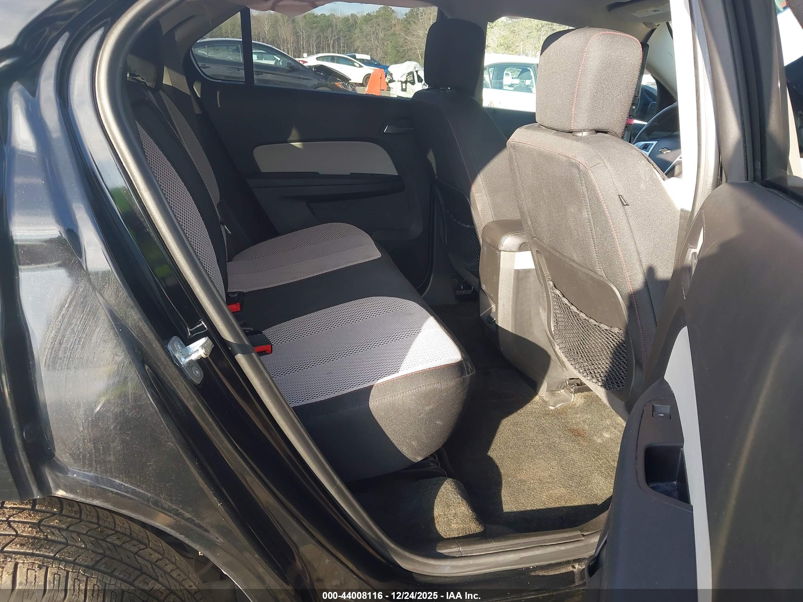 CHEVROLET EQUINOX image 8
