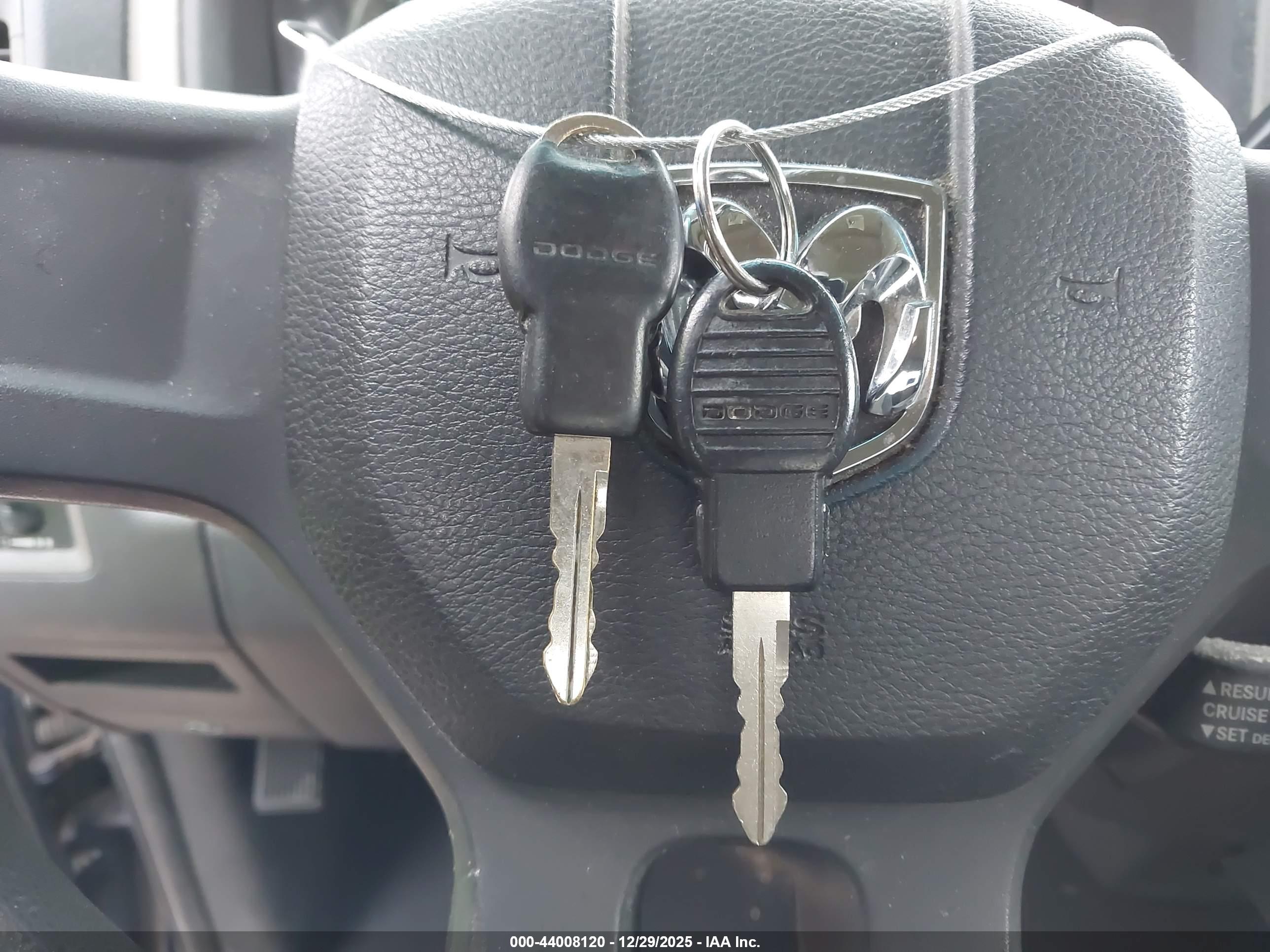 DODGE RAM image 11