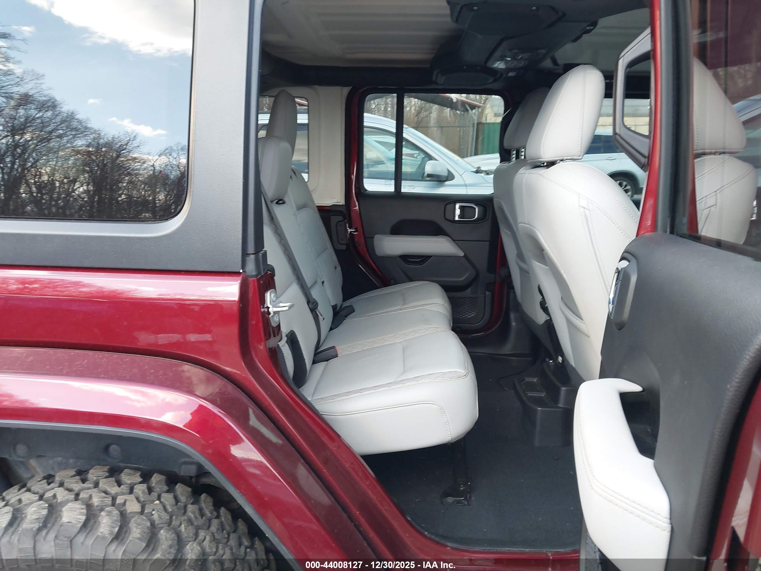 JEEP WRANGLER image 8