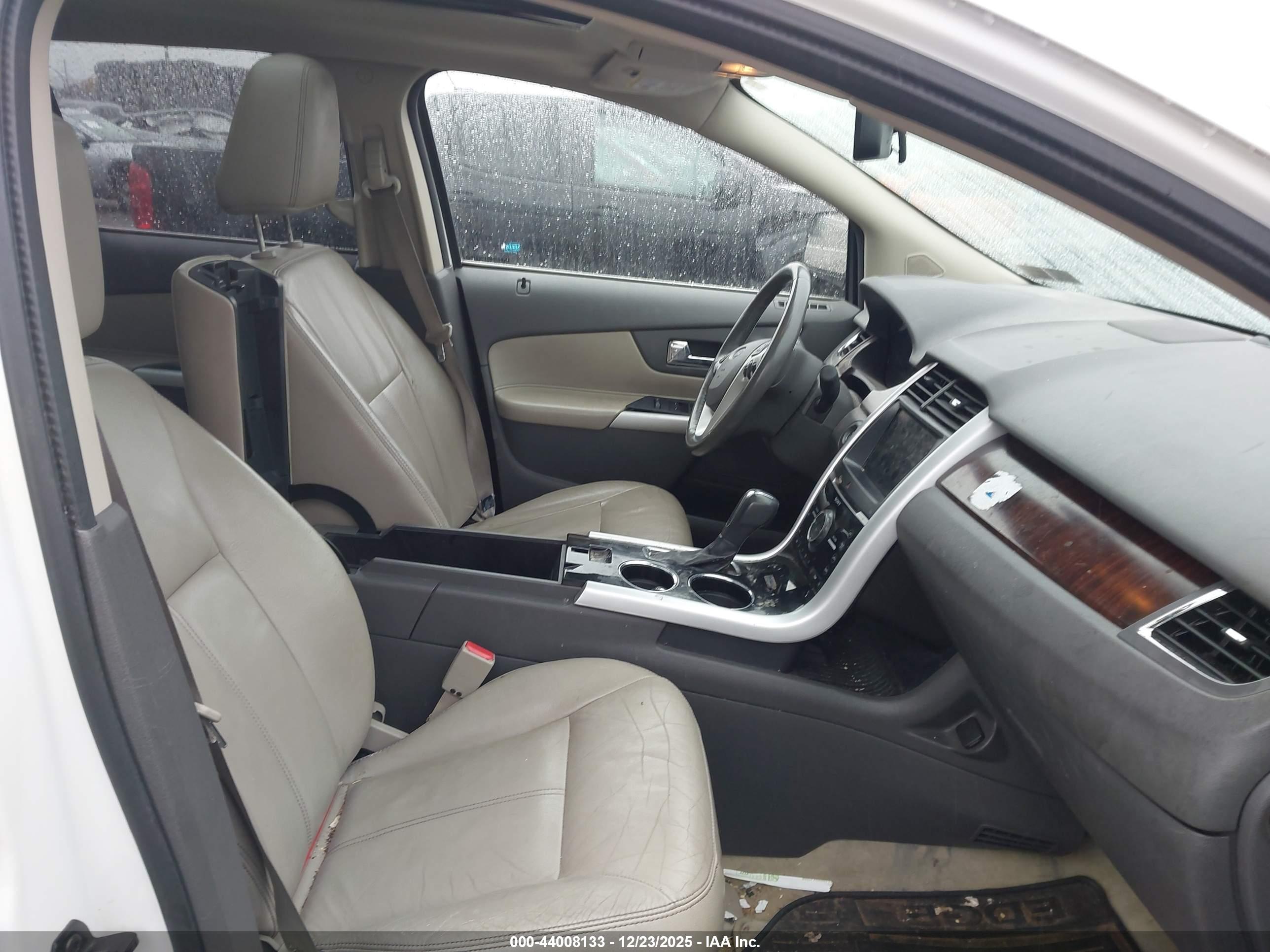 FORD EDGE image 5