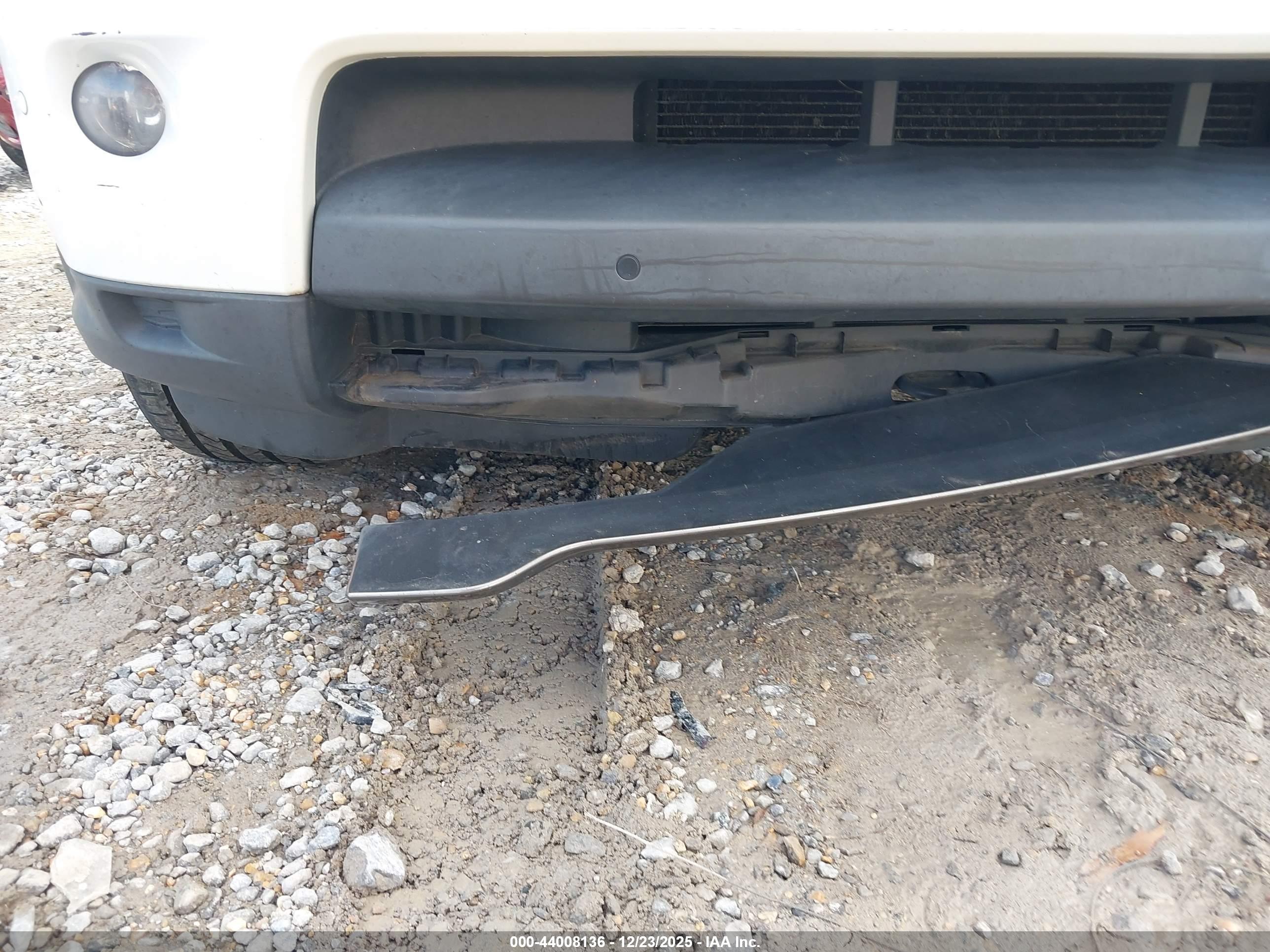 LAND ROVER image 6