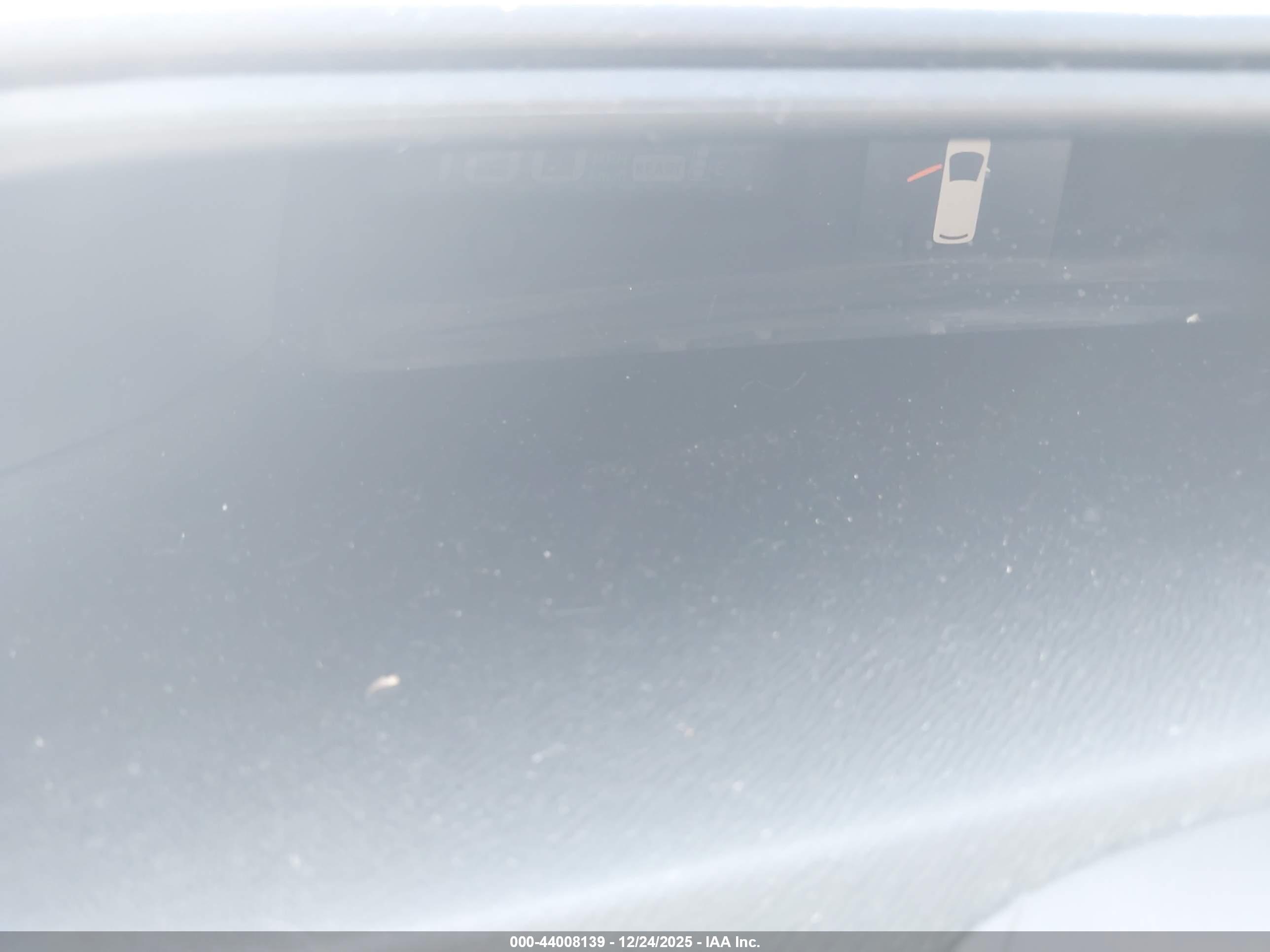 TOYOTA PRIUS image 7